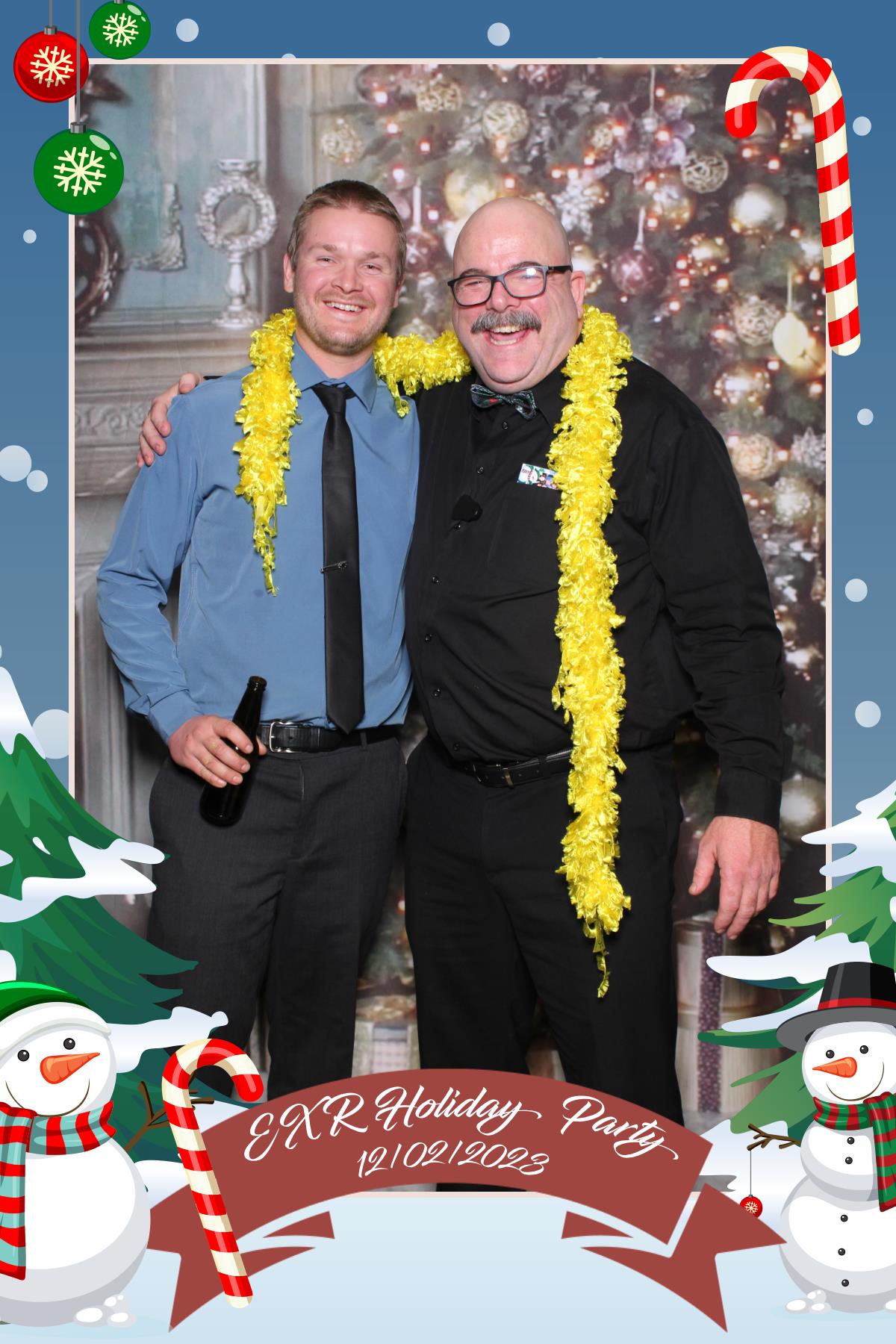EXR Holiday Party  | View more photos from the event at gallery.myselfiemirror.ca/u/romanmyselfiemirrorca/EXR-Holiday-Party
