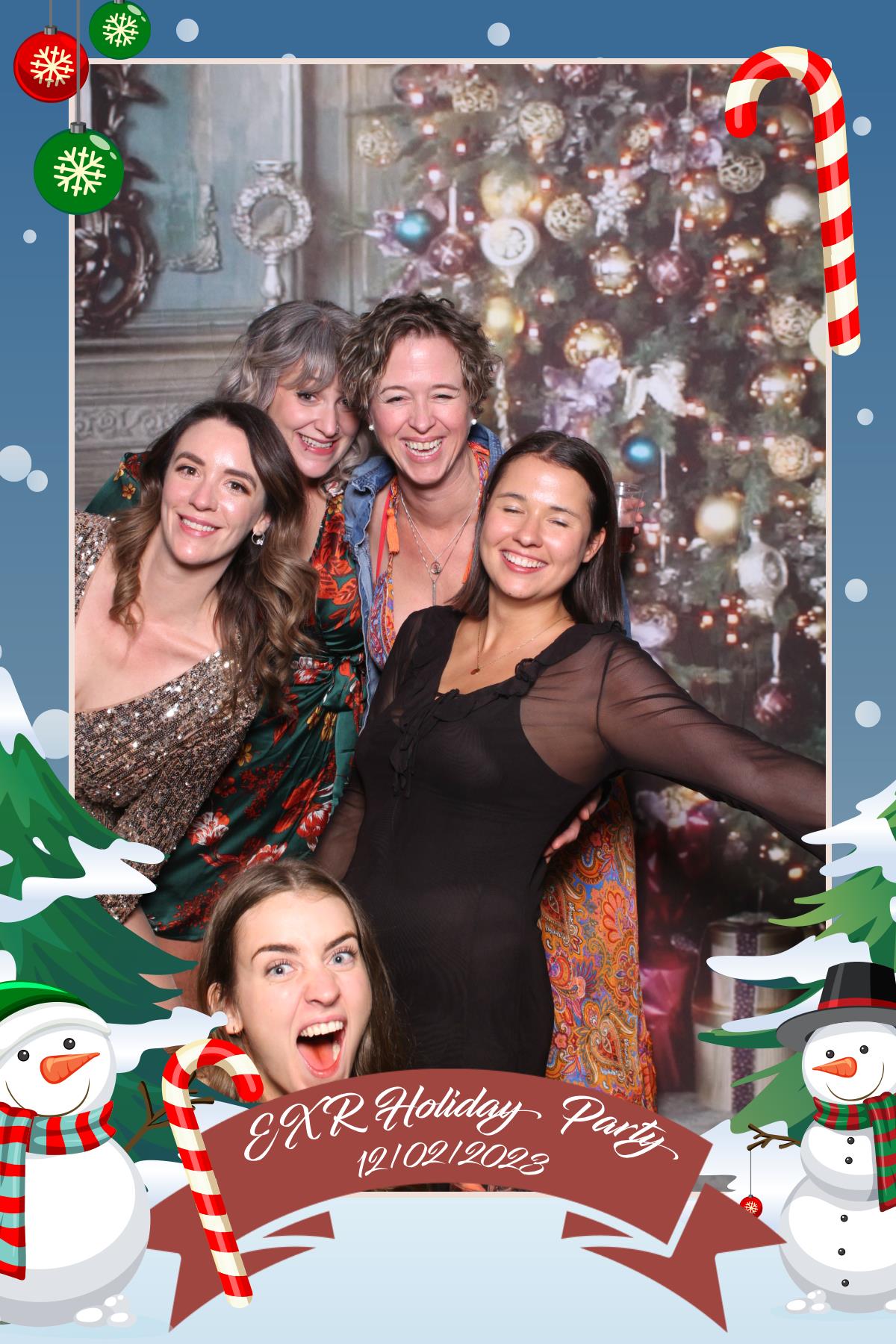 EXR Holiday Party  | View more photos from the event at gallery.myselfiemirror.ca/u/romanmyselfiemirrorca/EXR-Holiday-Party