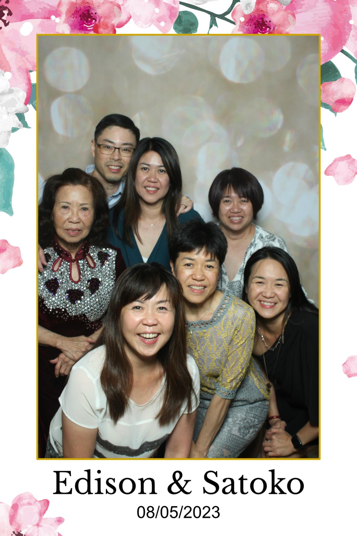 Edison & Satoko | View more photos from the event at gallery.myselfiemirror.ca/u/romanmyselfiemirrorca/Edison-Satoko