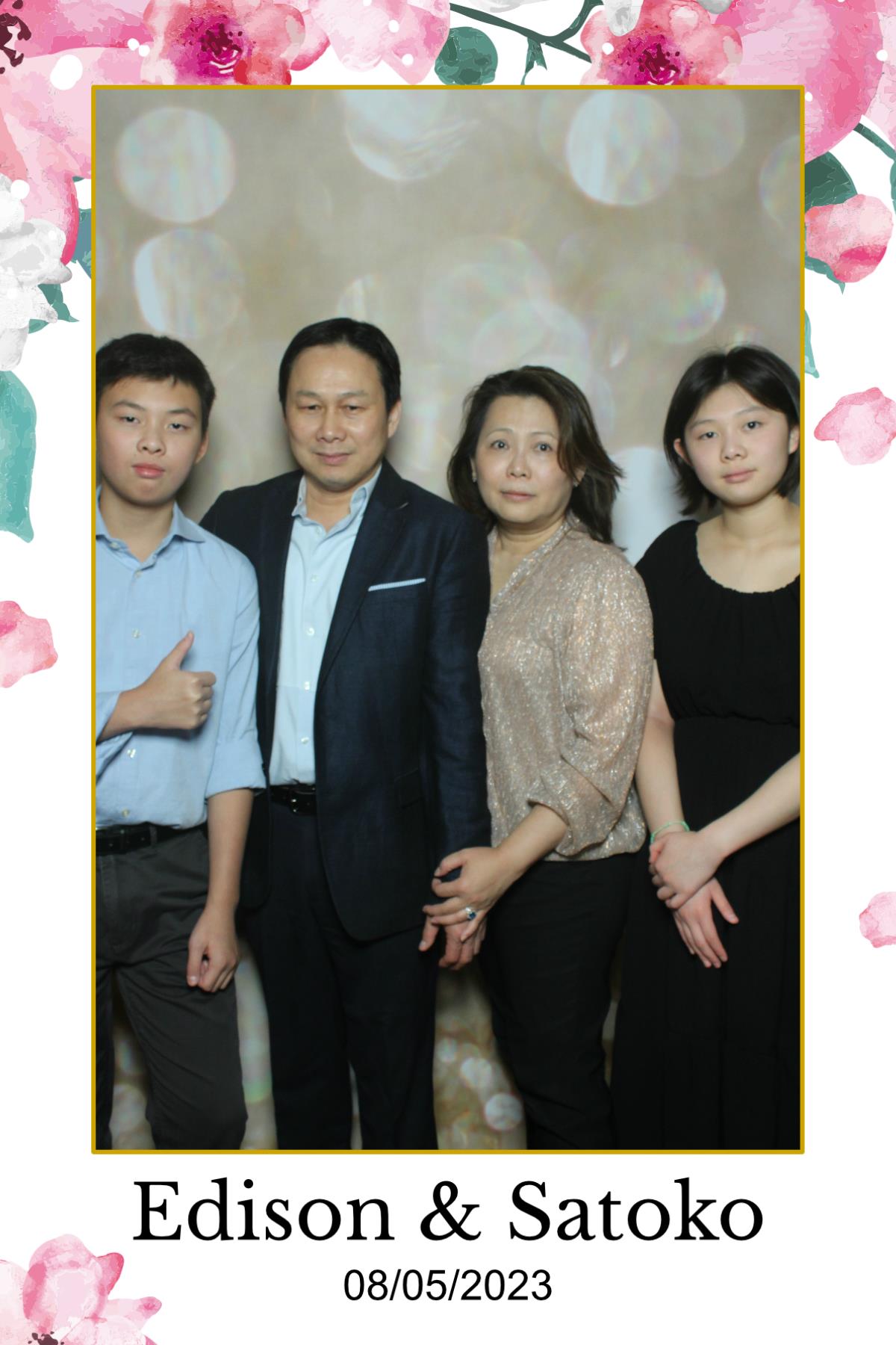 Edison & Satoko | View more photos from the event at gallery.myselfiemirror.ca/u/romanmyselfiemirrorca/Edison-Satoko