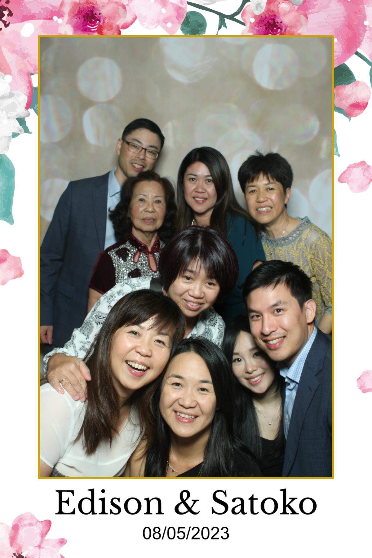 Edison & Satoko | View more photos from the event at gallery.myselfiemirror.ca/u/romanmyselfiemirrorca/Edison-Satoko