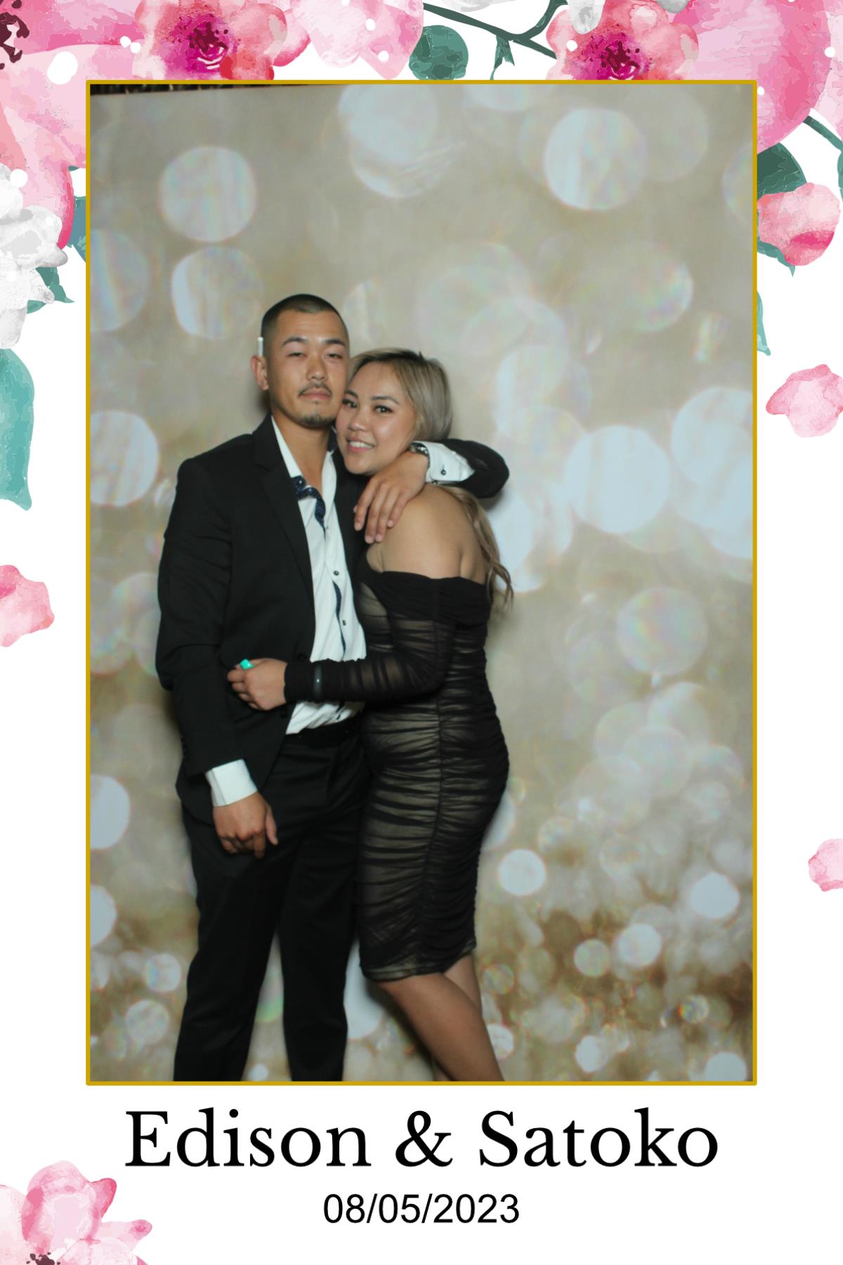 Edison & Satoko | View more photos from the event at gallery.myselfiemirror.ca/u/romanmyselfiemirrorca/Edison-Satoko