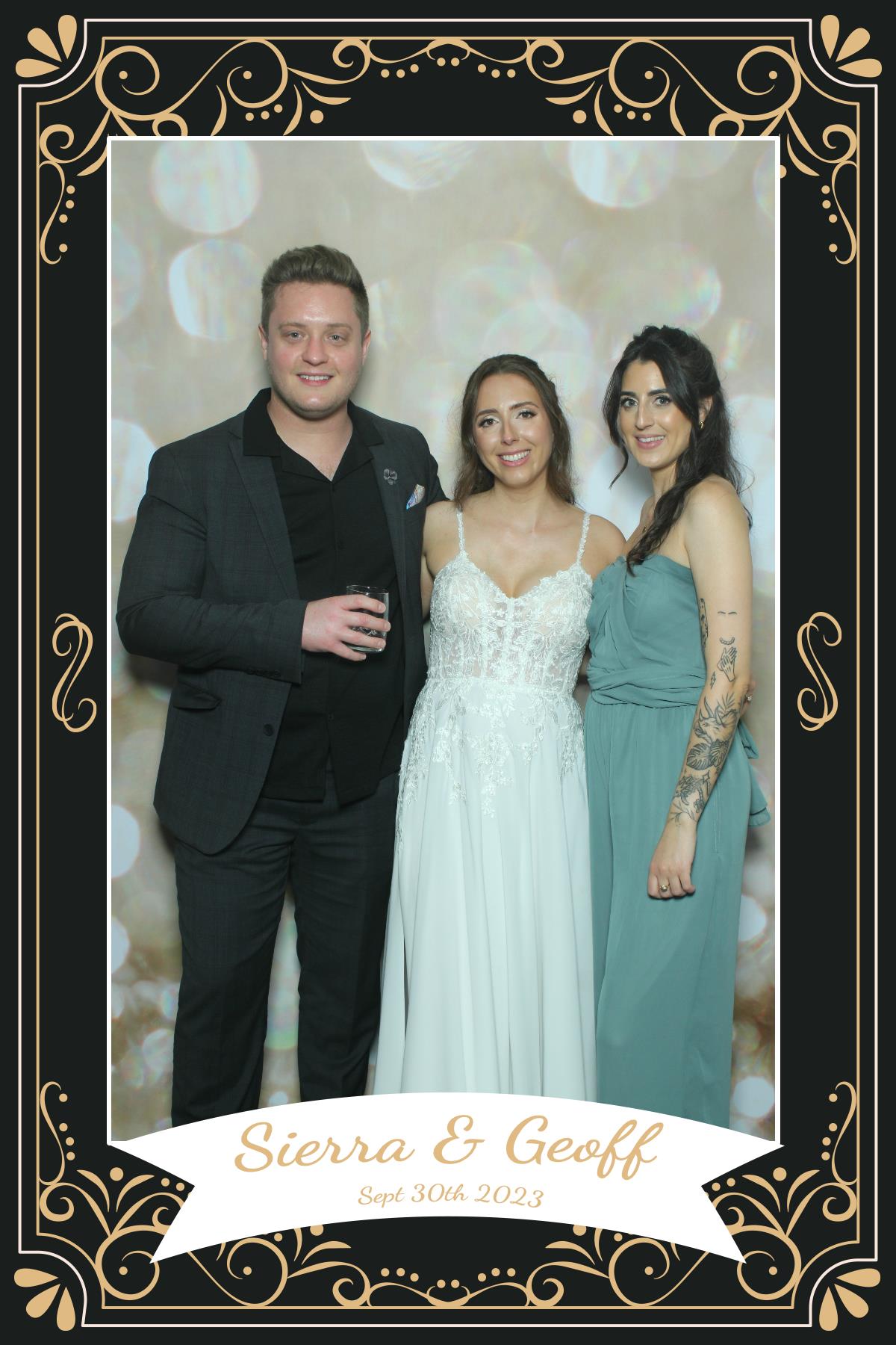Geoff & Sierra | View more photos from the event at gallery.myselfiemirror.ca/u/romanmyselfiemirrorca/Geoff-Sierra
