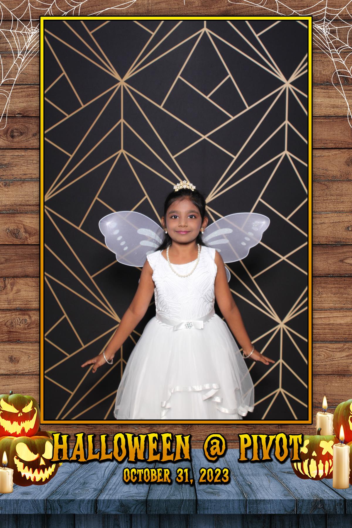 Halloween @ Pivot Apartments | View more photos from the event at gallery.myselfiemirror.ca/u/romanmyselfiemirrorca/Halloween-Pivot-Apartments