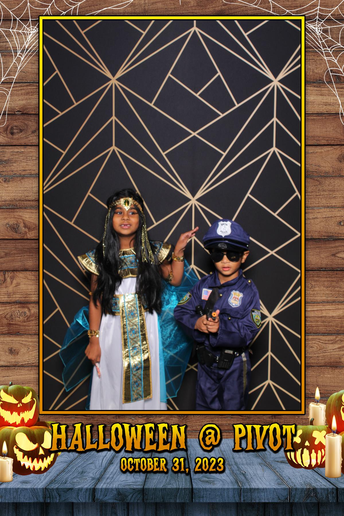 Halloween @ Pivot Apartments | View more photos from the event at gallery.myselfiemirror.ca/u/romanmyselfiemirrorca/Halloween-Pivot-Apartments