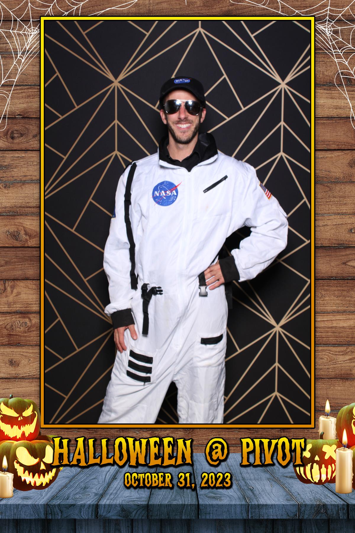 Halloween @ Pivot Apartments | View more photos from the event at gallery.myselfiemirror.ca/u/romanmyselfiemirrorca/Halloween-Pivot-Apartments