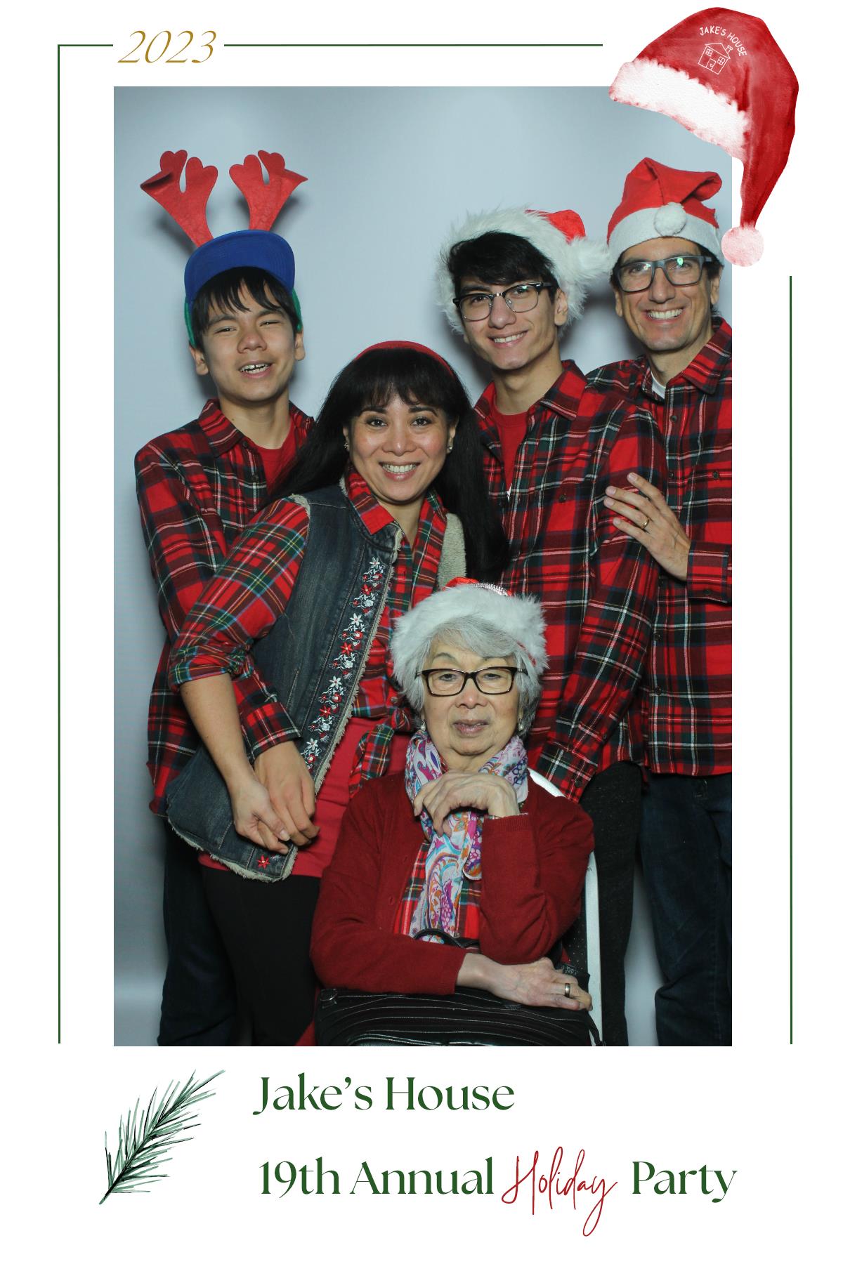 Jake's House Annual Holiday Party | View more photos from the event at gallery.myselfiemirror.ca/u/romanmyselfiemirrorca/Jakes-House-Annual-Holiday-Party