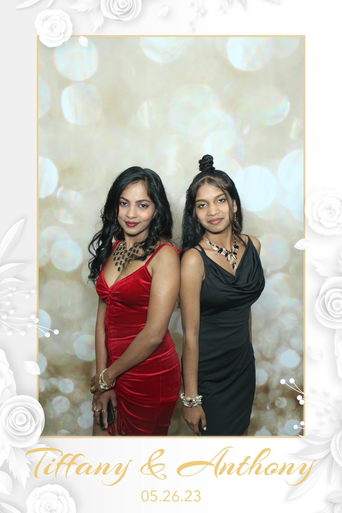 Jessica & Jason  | View more photos from the event at gallery.myselfiemirror.ca/u/romanmyselfiemirrorca/Jessica-Jason