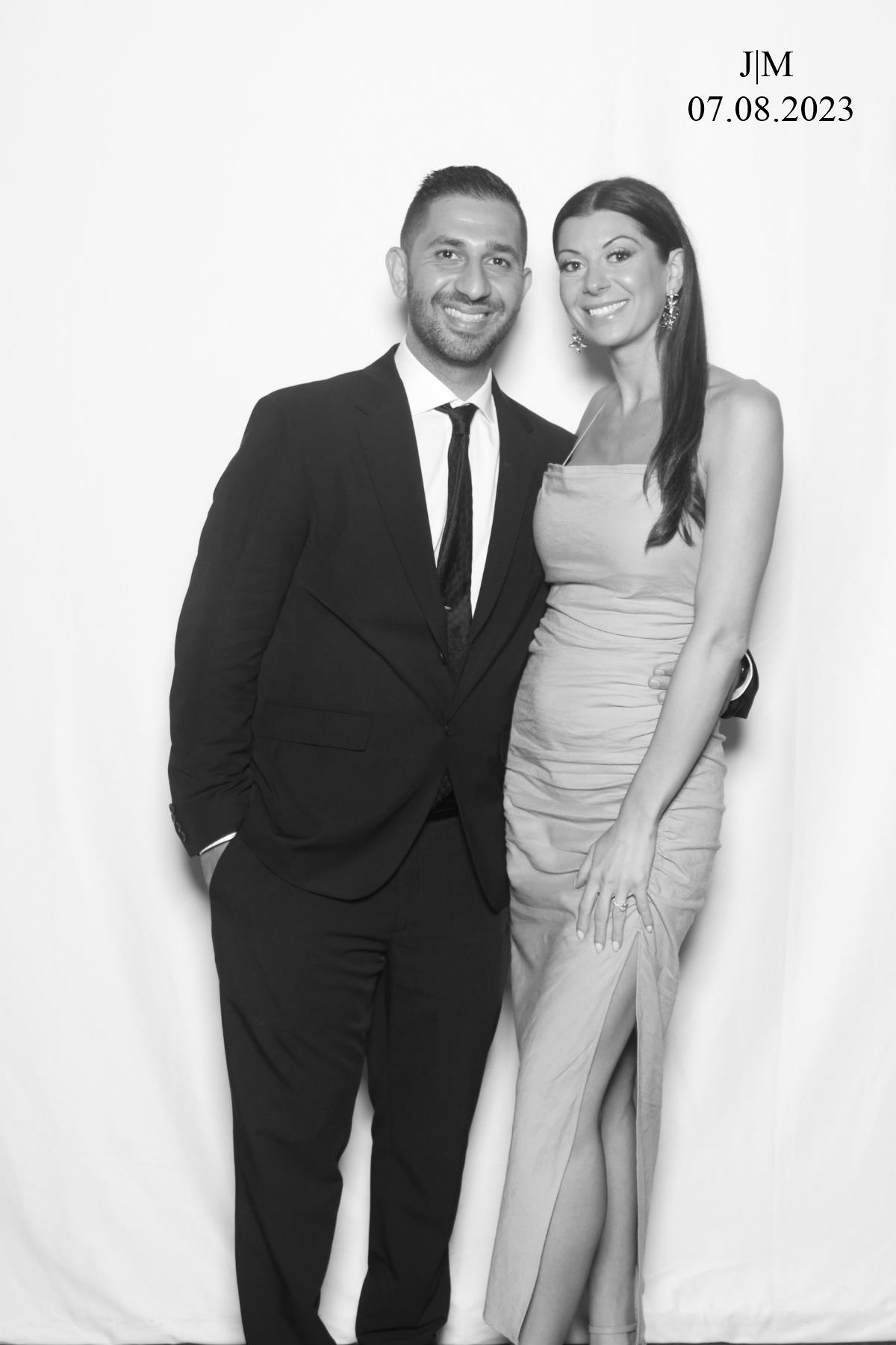 Jessica & Mark  | View more photos from the event at gallery.myselfiemirror.ca/u/romanmyselfiemirrorca/Jessica-Mark