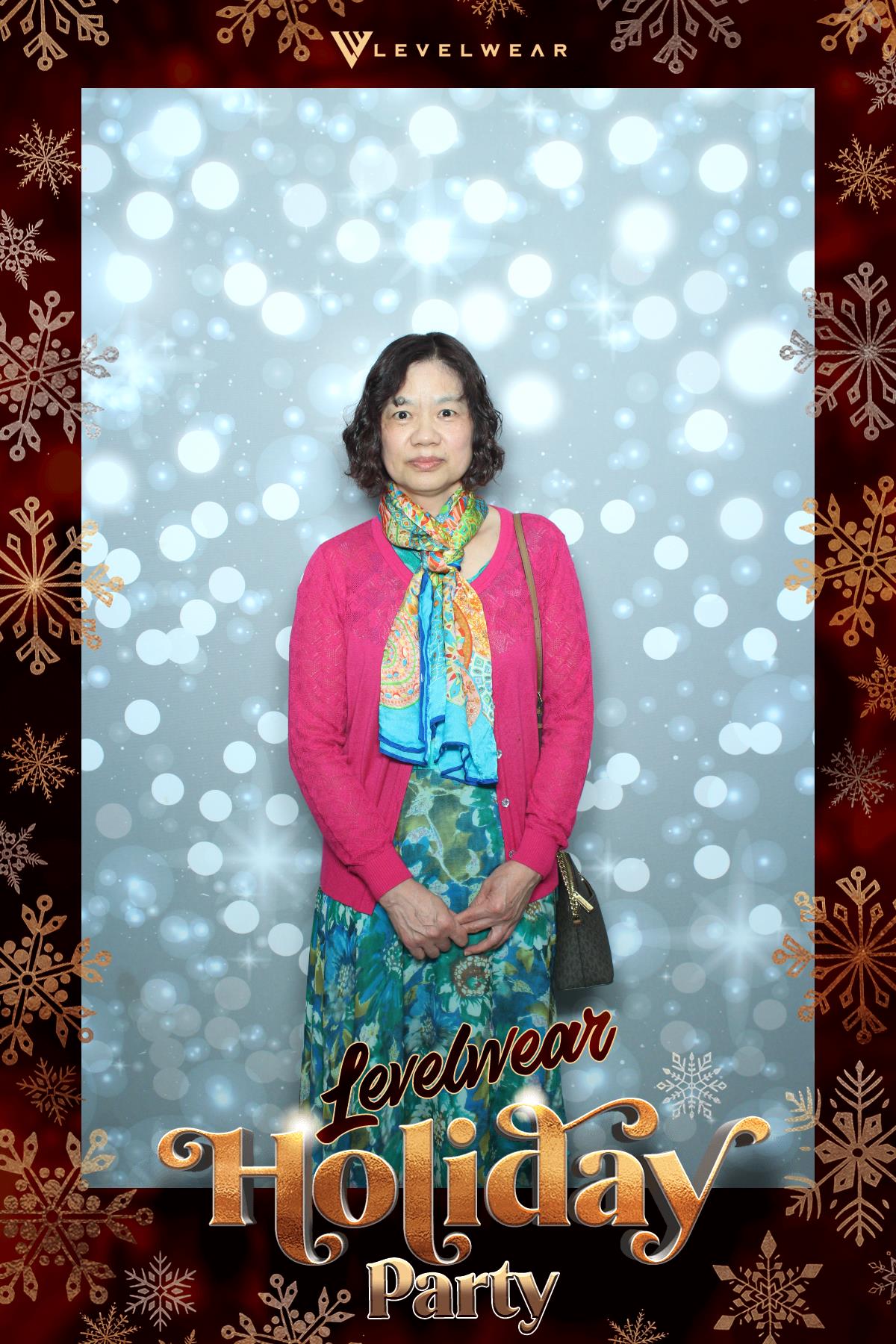 Levelwear Holiday Party | View more photos from the event at gallery.myselfiemirror.ca/u/romanmyselfiemirrorca/Levelwear-Holiday-Party