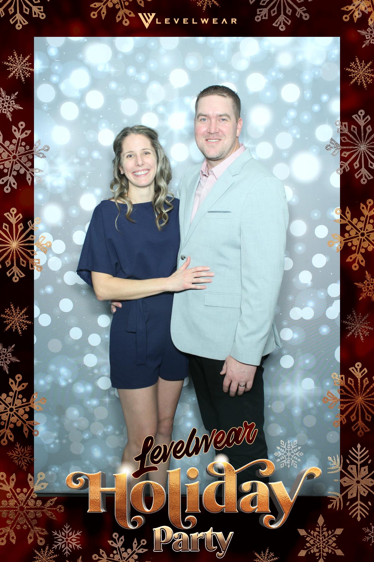 Levelwear Holiday Party | View more photos from the event at gallery.myselfiemirror.ca/u/romanmyselfiemirrorca/Levelwear-Holiday-Party