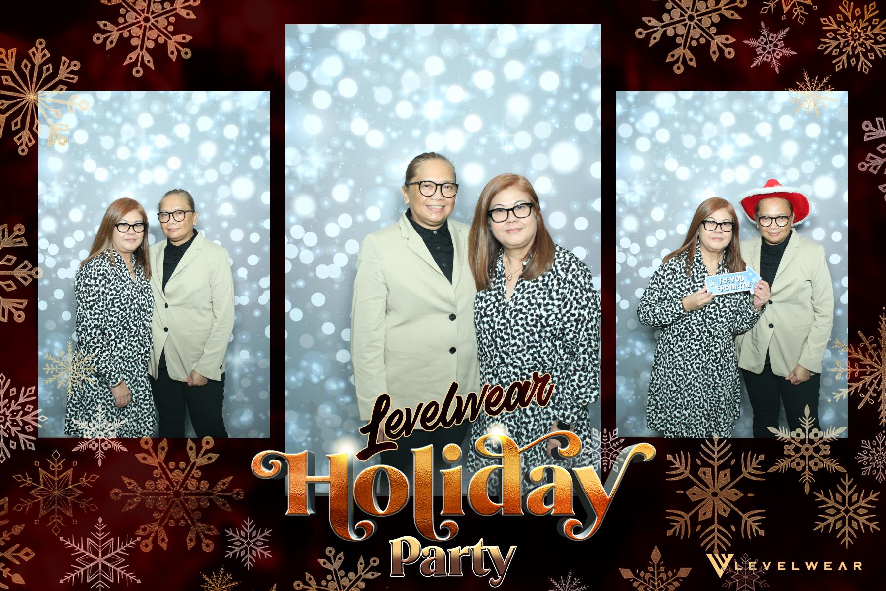 Levelwear Holiday Party | View more photos from the event at gallery.myselfiemirror.ca/u/romanmyselfiemirrorca/Levelwear-Holiday-Party