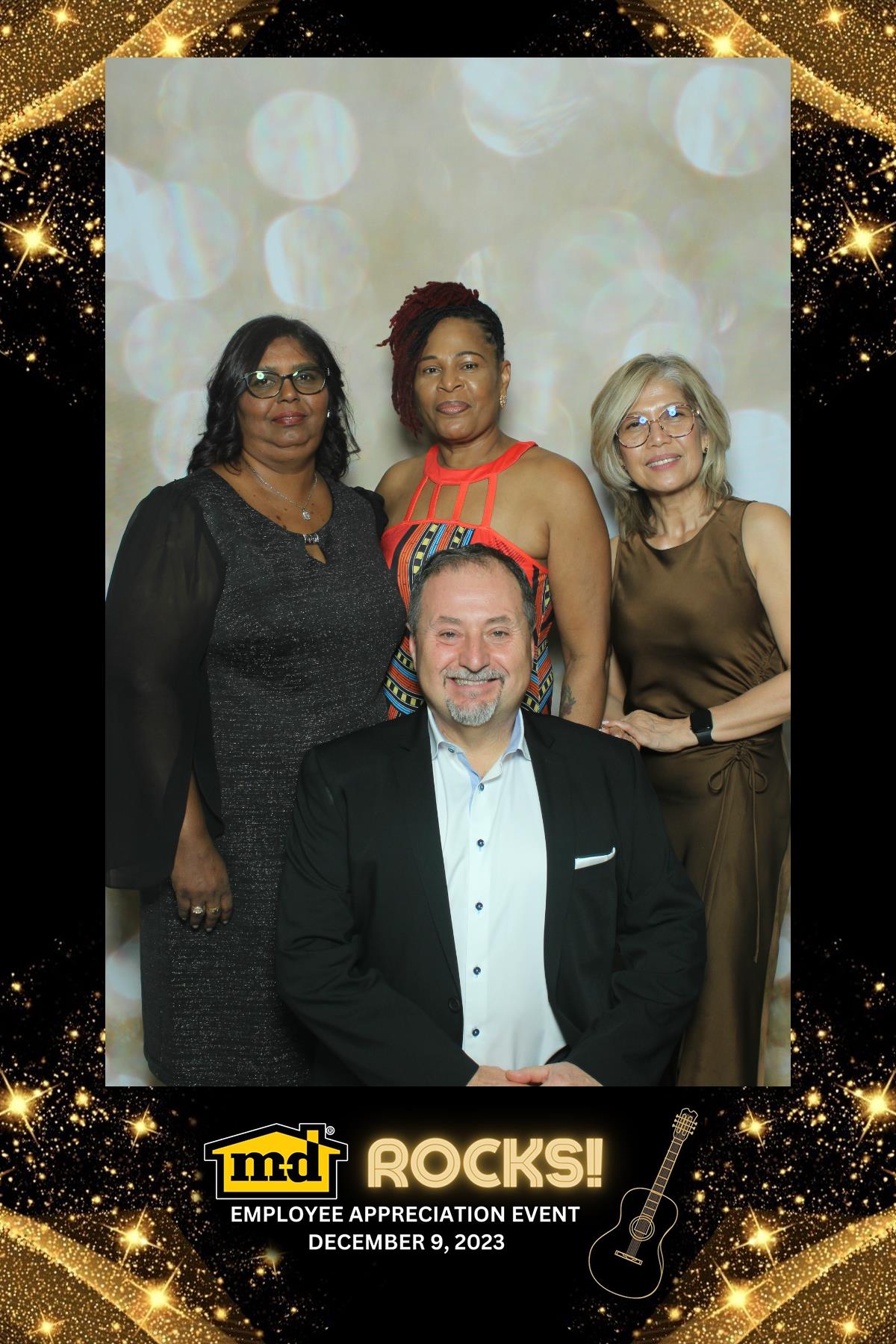 MD Employee Appreciation Event | View more photos from the event at gallery.myselfiemirror.ca/u/romanmyselfiemirrorca/MD-Employee-Appreciation-Event