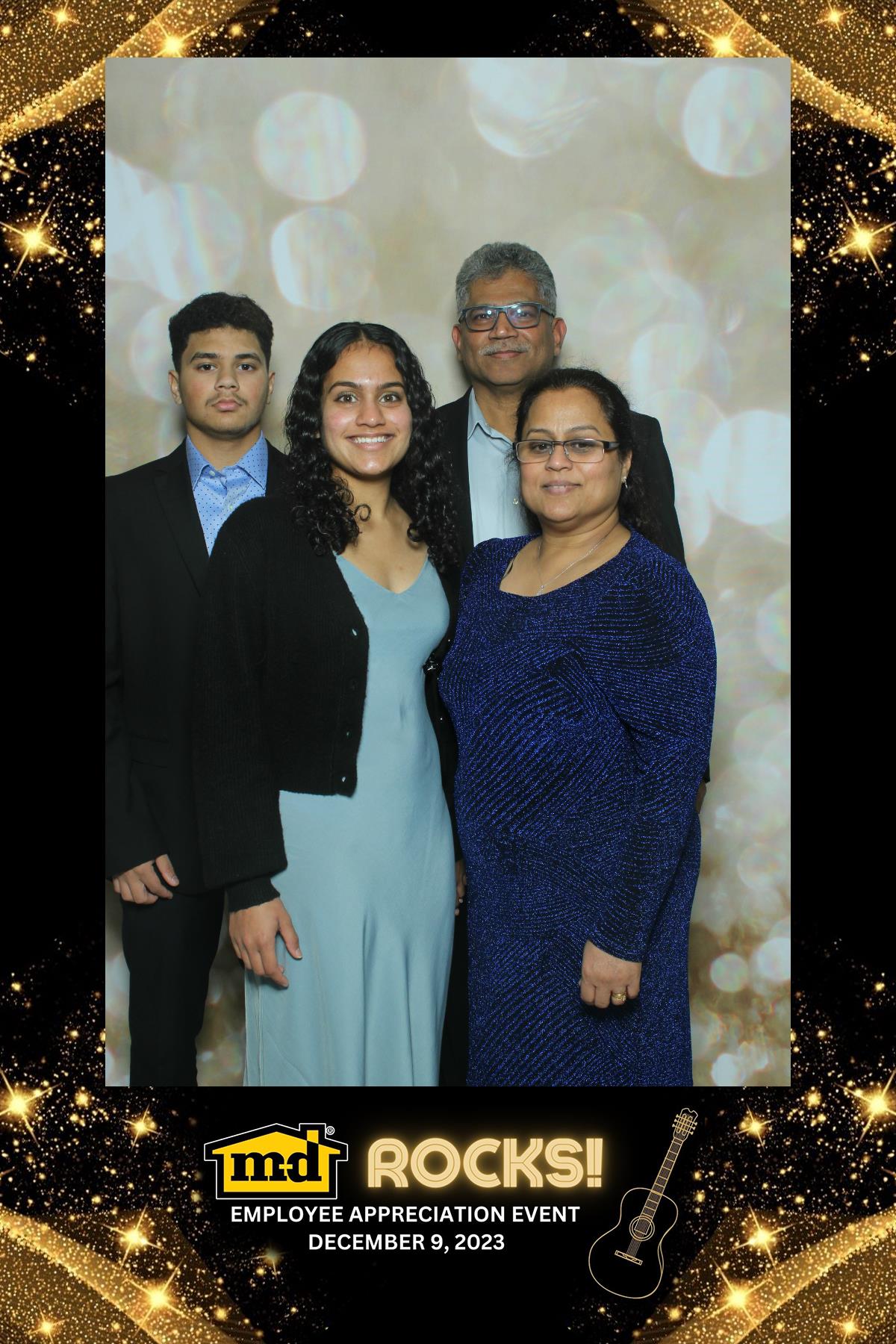 MD Employee Appreciation Event | View more photos from the event at gallery.myselfiemirror.ca/u/romanmyselfiemirrorca/MD-Employee-Appreciation-Event