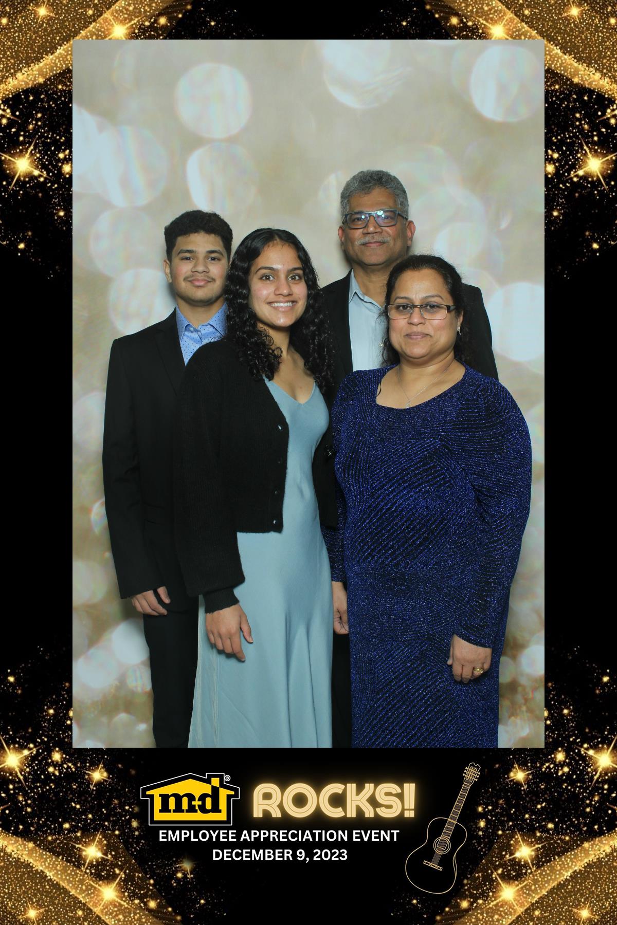 MD Employee Appreciation Event | View more photos from the event at gallery.myselfiemirror.ca/u/romanmyselfiemirrorca/MD-Employee-Appreciation-Event