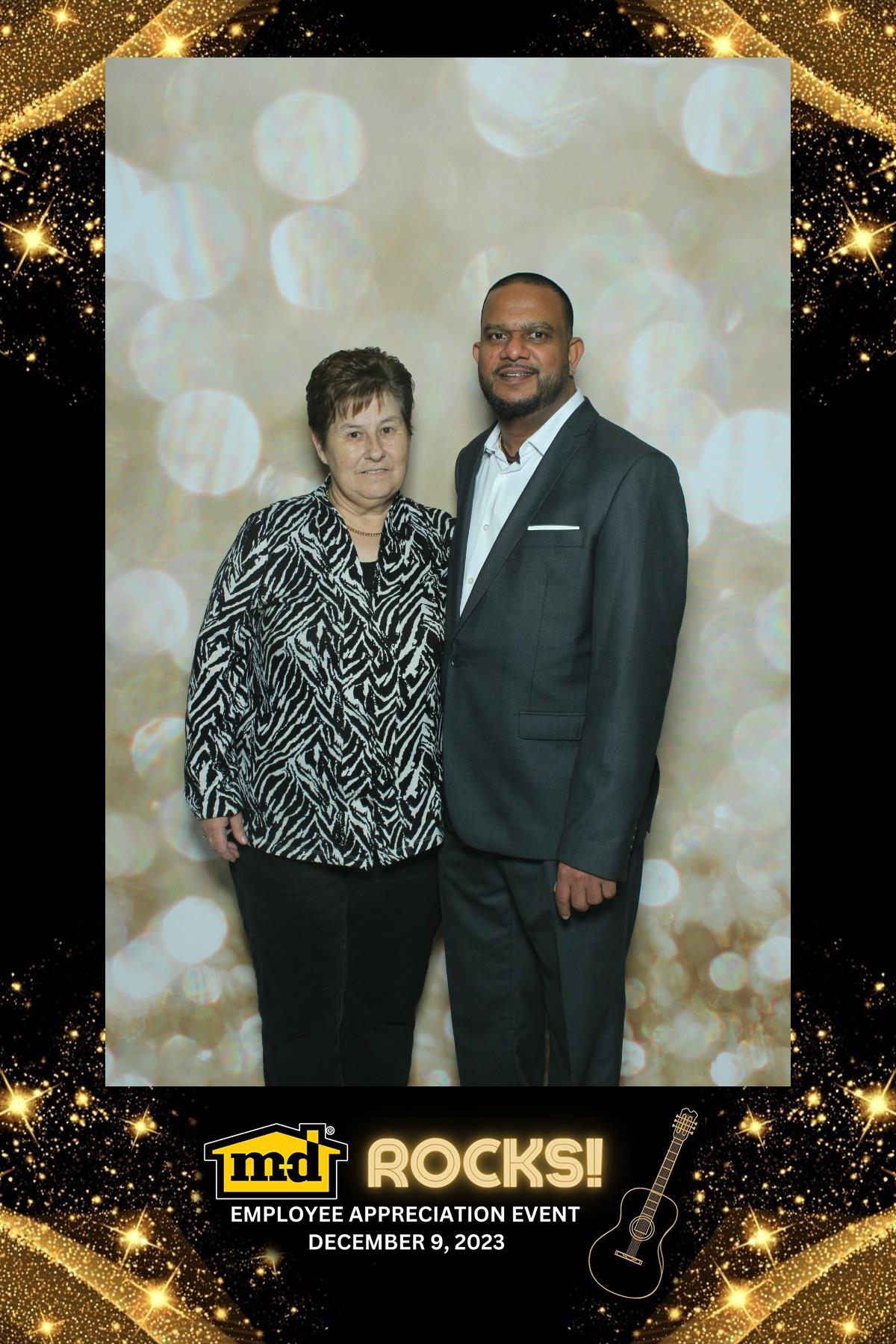 MD Employee Appreciation Event | View more photos from the event at gallery.myselfiemirror.ca/u/romanmyselfiemirrorca/MD-Employee-Appreciation-Event