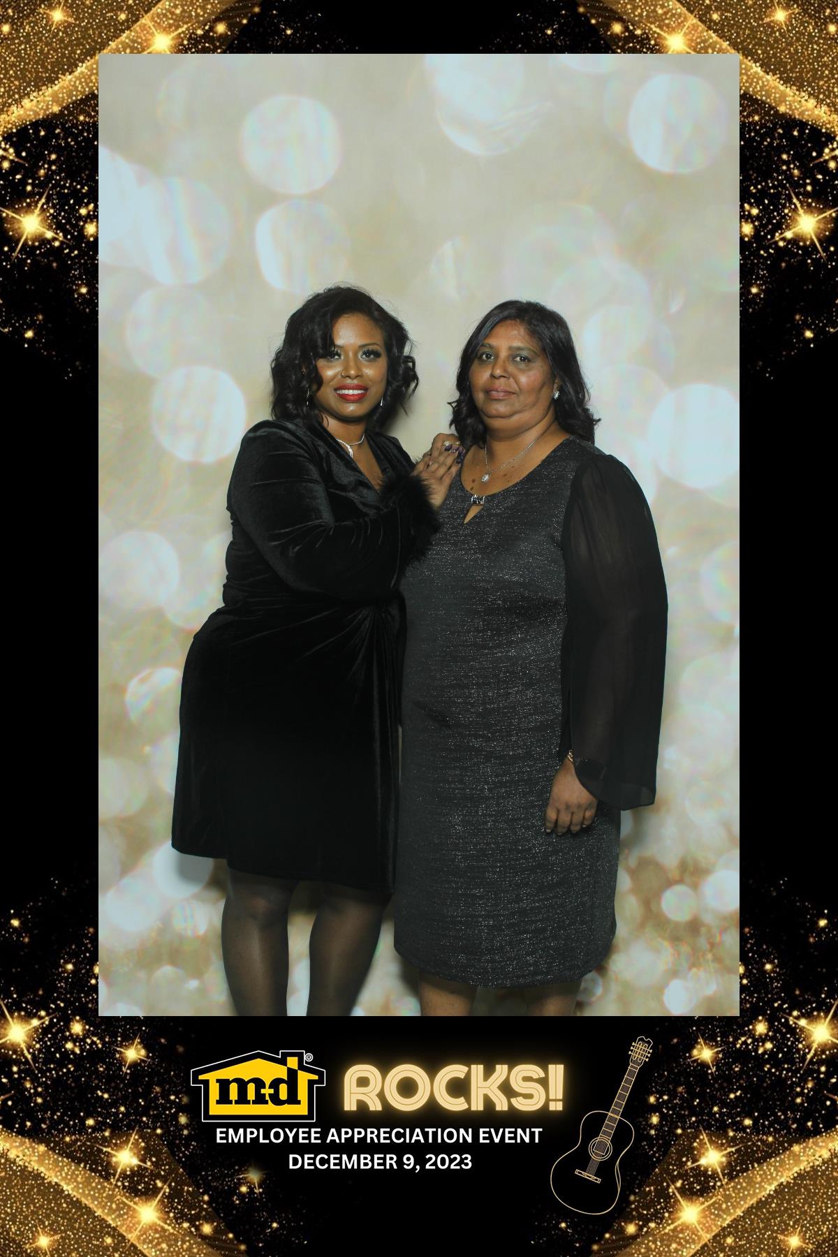 MD Employee Appreciation Event | View more photos from the event at gallery.myselfiemirror.ca/u/romanmyselfiemirrorca/MD-Employee-Appreciation-Event
