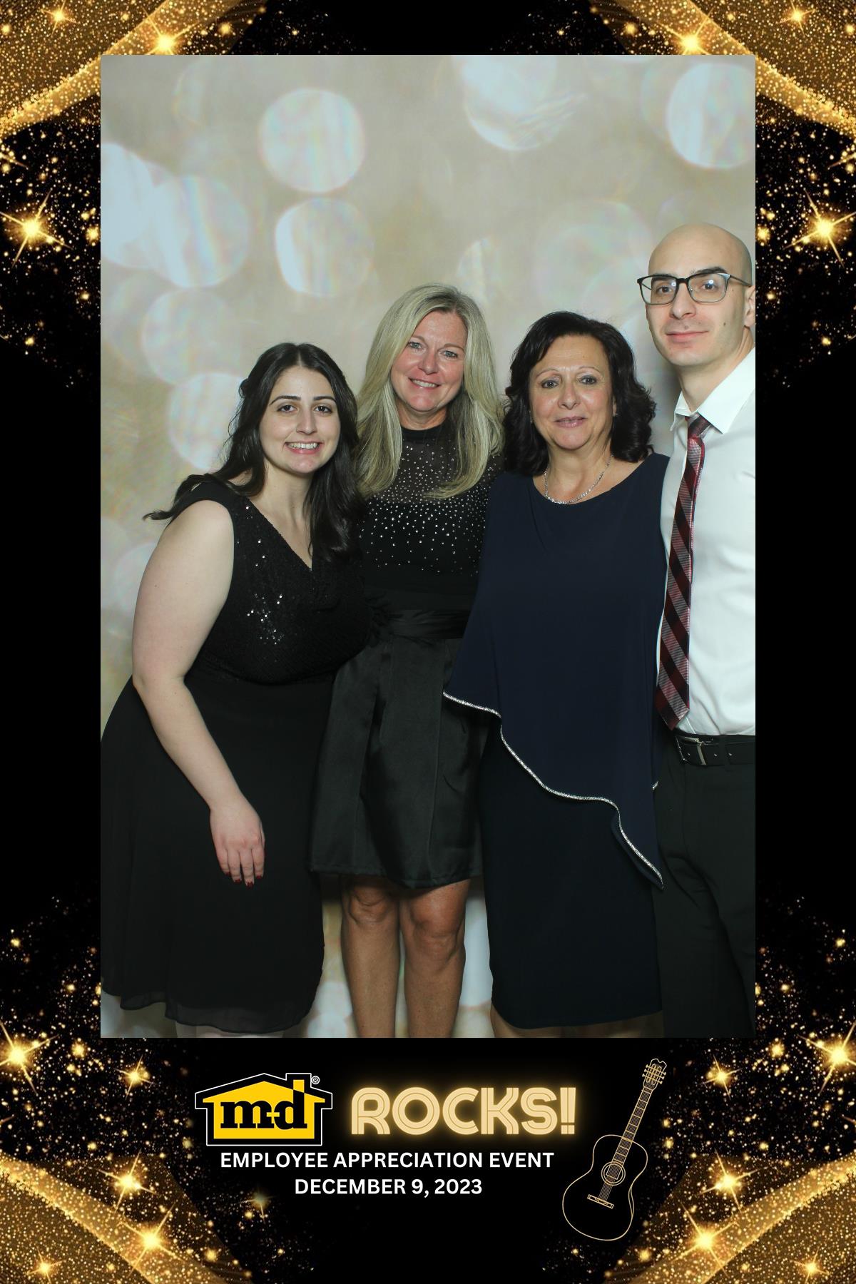 MD Employee Appreciation Event | View more photos from the event at gallery.myselfiemirror.ca/u/romanmyselfiemirrorca/MD-Employee-Appreciation-Event