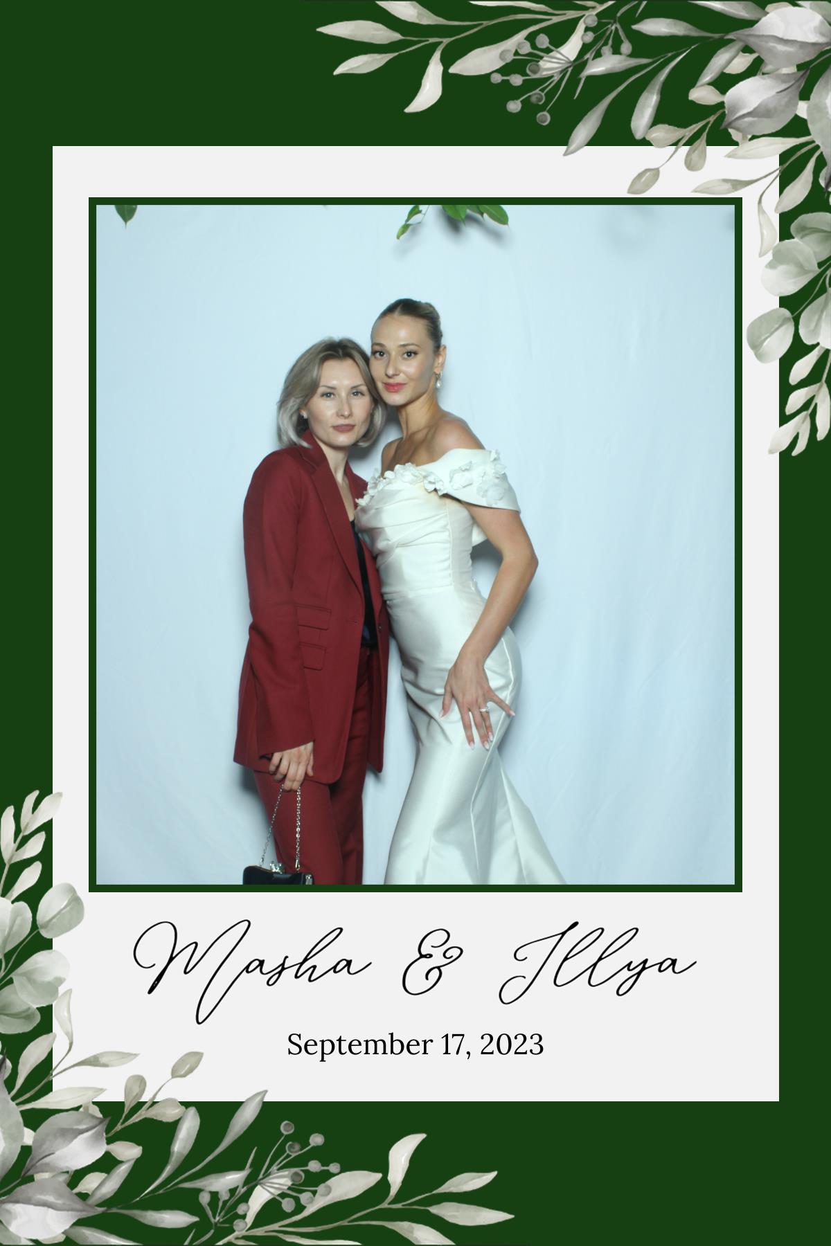 Masha & Illya | View more photos from the event at gallery.myselfiemirror.ca/u/romanmyselfiemirrorca/Masha-Illya