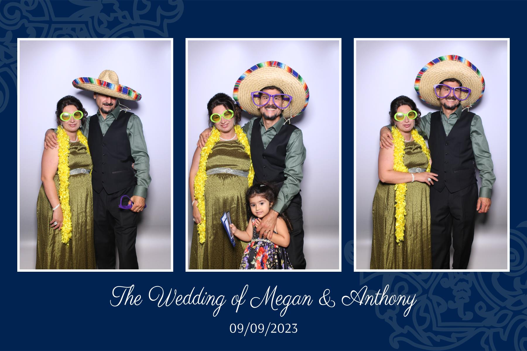 Megan & Anthony | View more photos from the event at gallery.myselfiemirror.ca/u/romanmyselfiemirrorca/Megan-Anthony