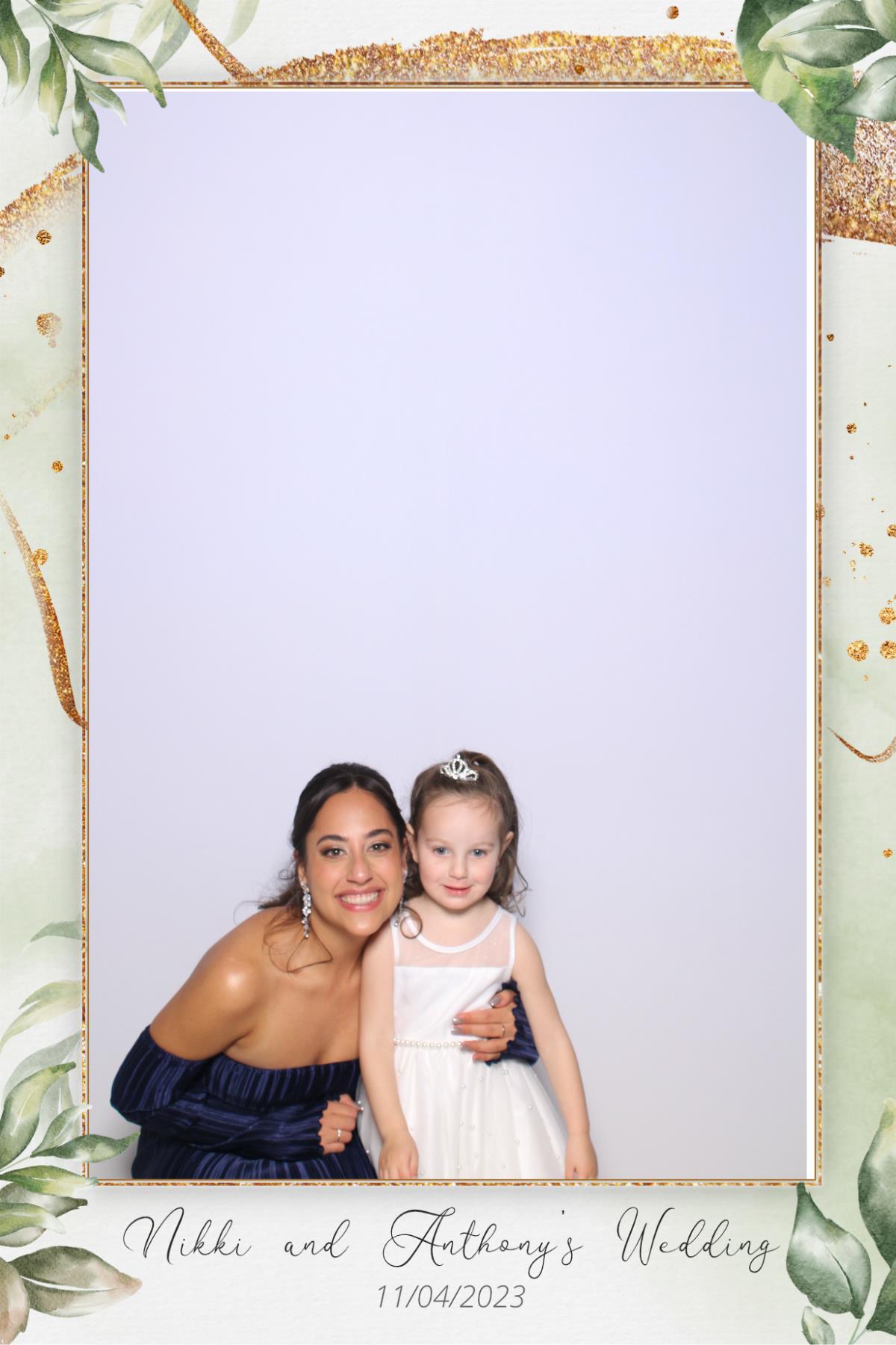 Nikki & Anthony | View more photos from the event at gallery.myselfiemirror.ca/u/romanmyselfiemirrorca/Nikki-Anthony