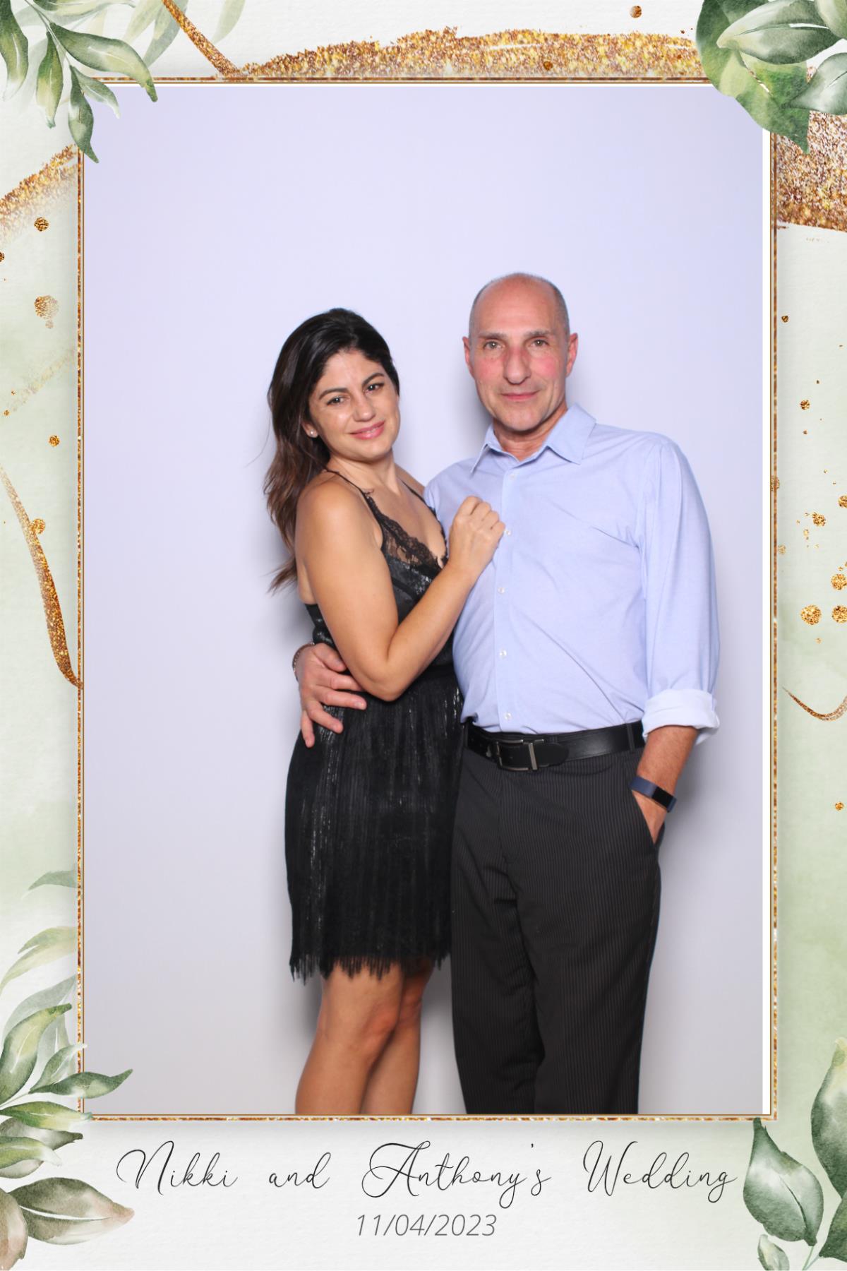 Nikki & Anthony | View more photos from the event at gallery.myselfiemirror.ca/u/romanmyselfiemirrorca/Nikki-Anthony