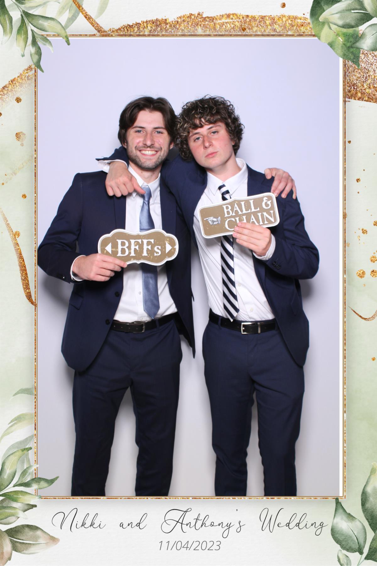 Nikki & Anthony | View more photos from the event at gallery.myselfiemirror.ca/u/romanmyselfiemirrorca/Nikki-Anthony