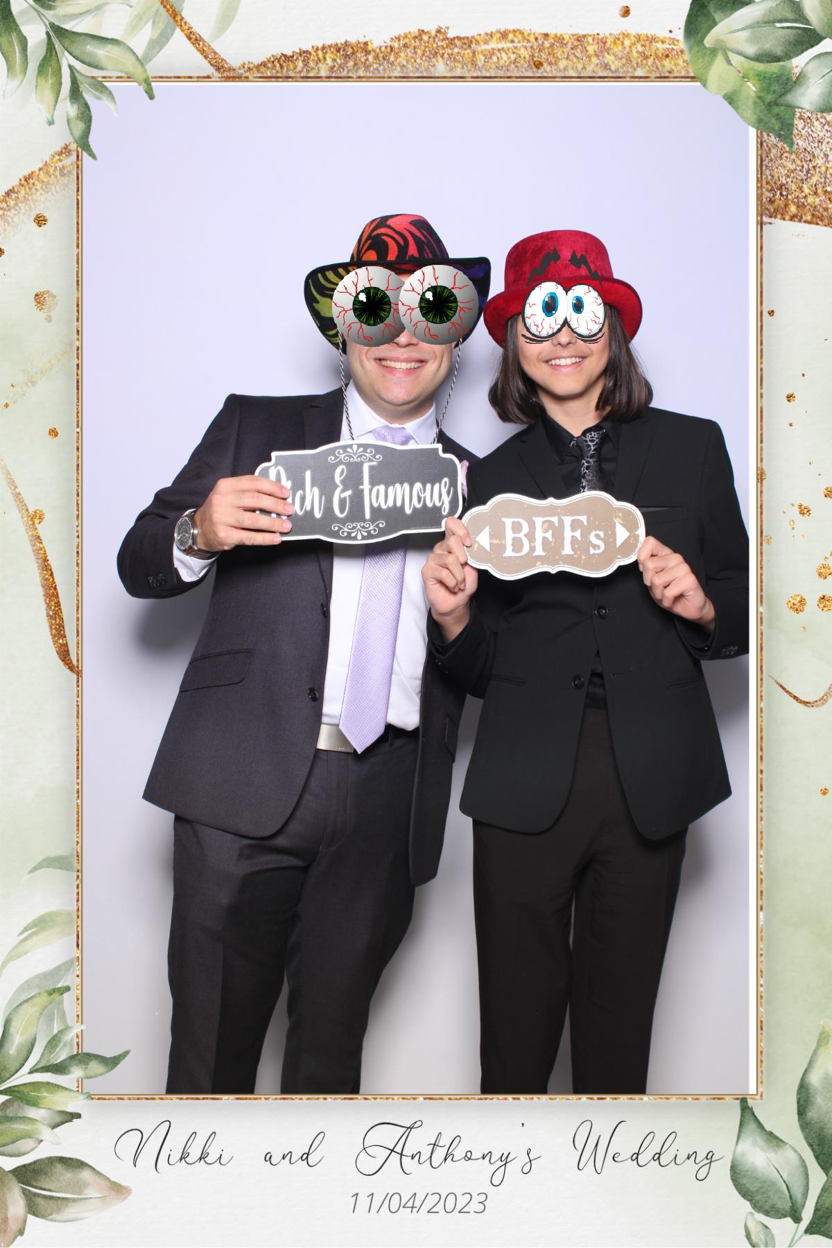 Nikki & Anthony | View more photos from the event at gallery.myselfiemirror.ca/u/romanmyselfiemirrorca/Nikki-Anthony