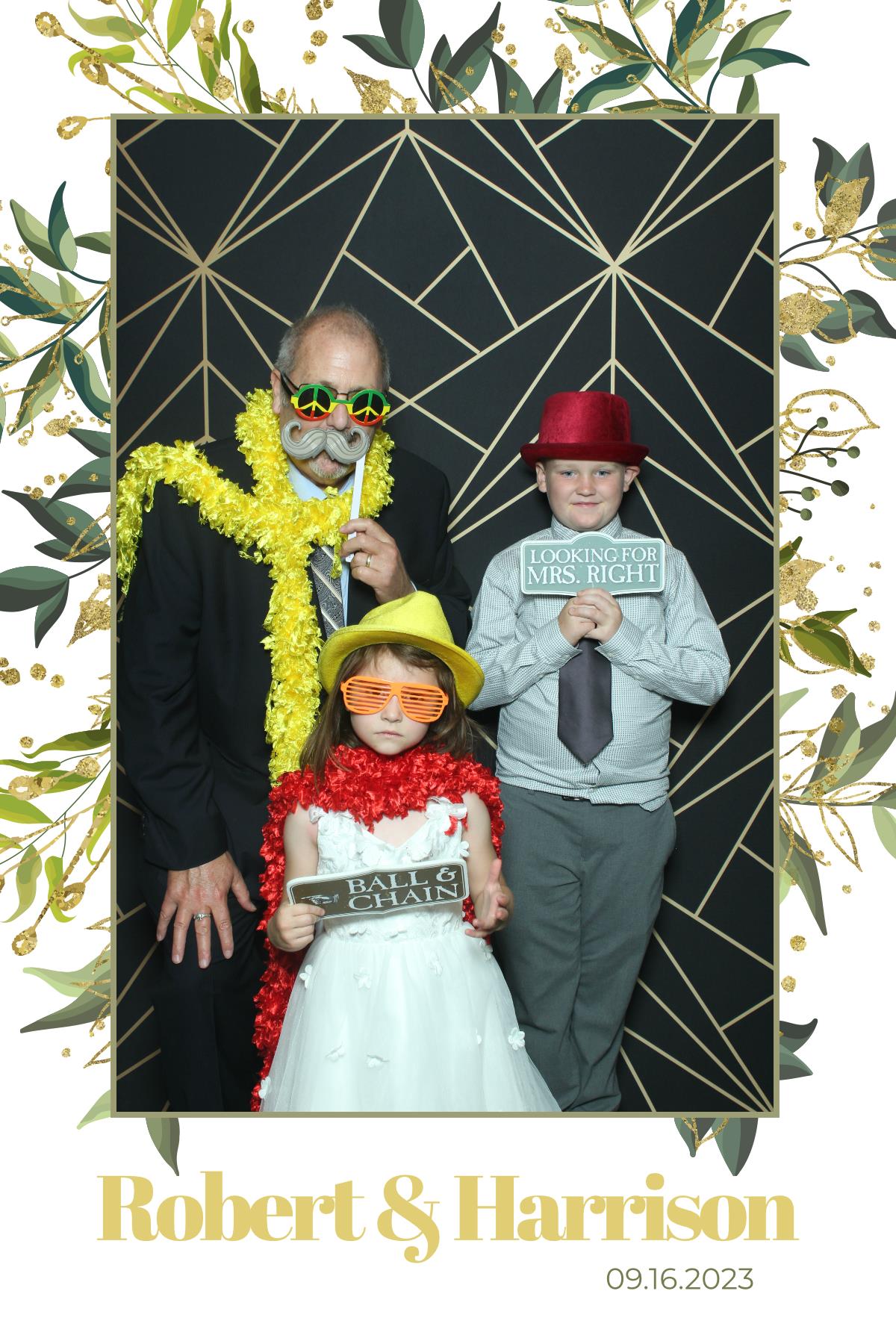 Robert & Harrison | View more photos from the event at gallery.myselfiemirror.ca/u/romanmyselfiemirrorca/Robert-Harrison