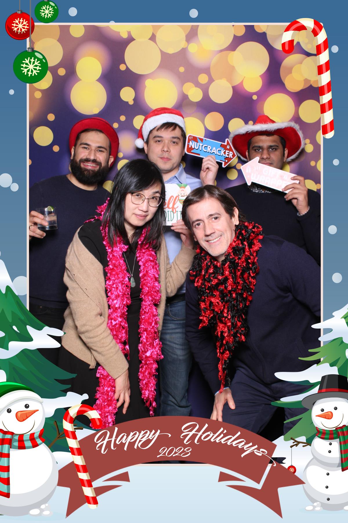 Rothmans Year End Celebration  | View more photos from the event at gallery.myselfiemirror.ca/u/romanmyselfiemirrorca/Rothmans-Year-End-Celebration