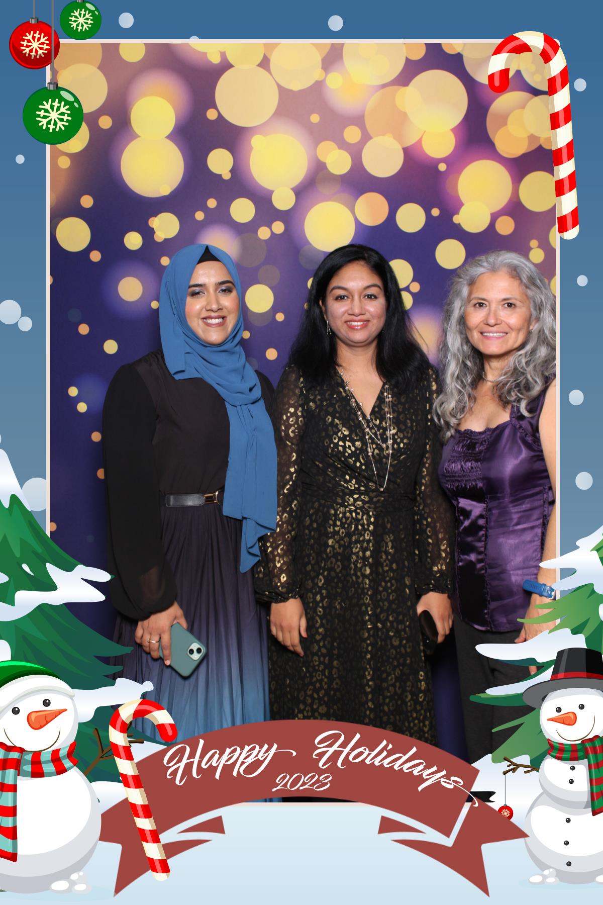 Rothmans Year End Celebration  | View more photos from the event at gallery.myselfiemirror.ca/u/romanmyselfiemirrorca/Rothmans-Year-End-Celebration