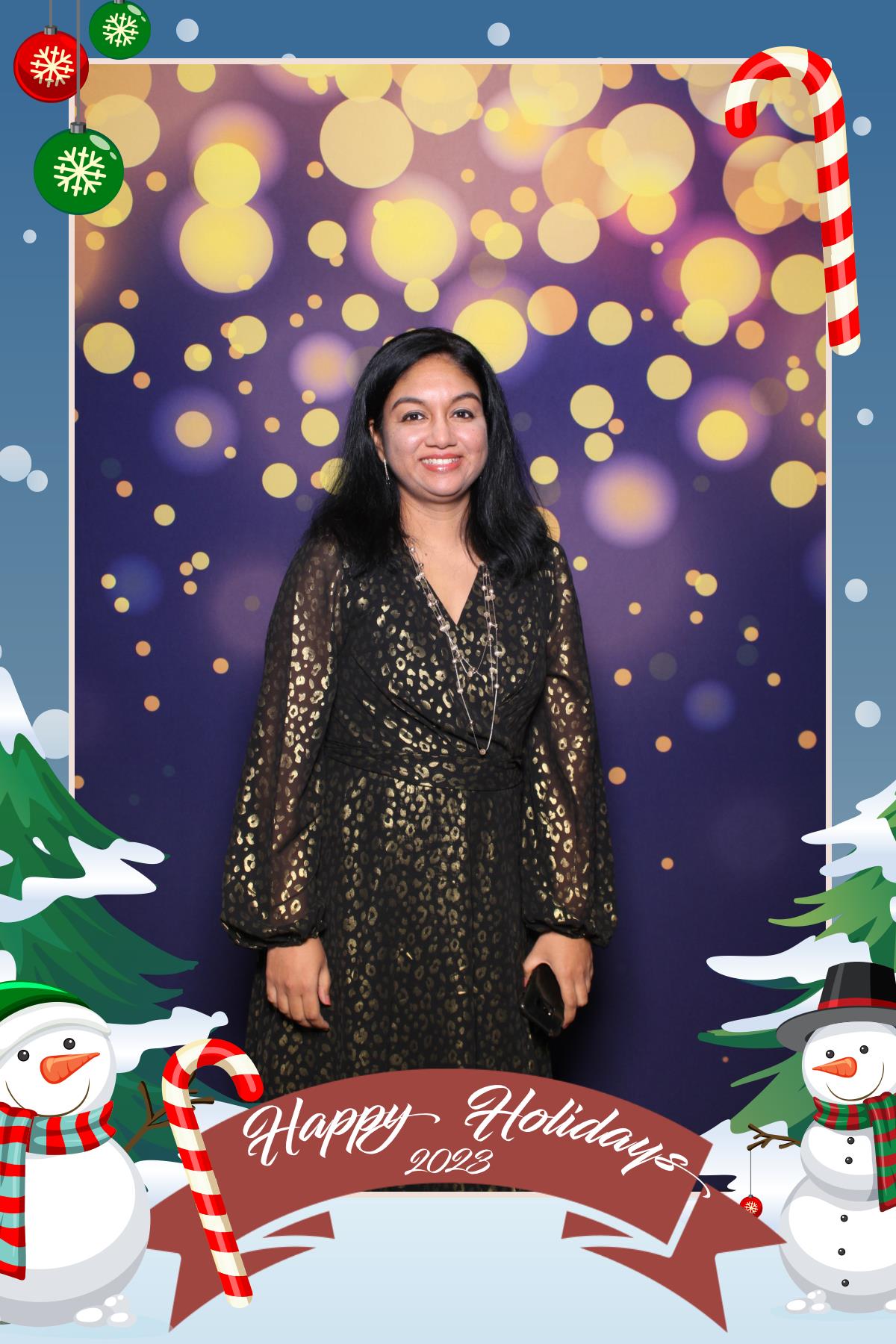 Rothmans Year End Celebration  | View more photos from the event at gallery.myselfiemirror.ca/u/romanmyselfiemirrorca/Rothmans-Year-End-Celebration