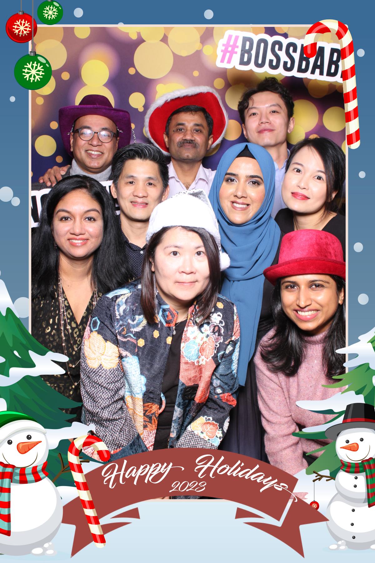 Rothmans Year End Celebration  | View more photos from the event at gallery.myselfiemirror.ca/u/romanmyselfiemirrorca/Rothmans-Year-End-Celebration