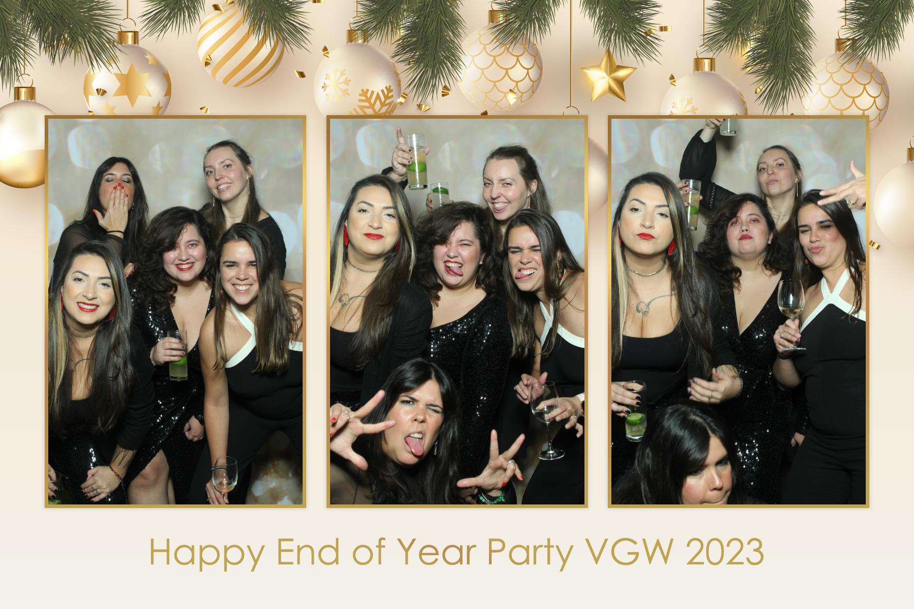VGW End of Year Party | View more photos from the event at gallery.myselfiemirror.ca/u/romanmyselfiemirrorca/VGW-End-of-Year-Party