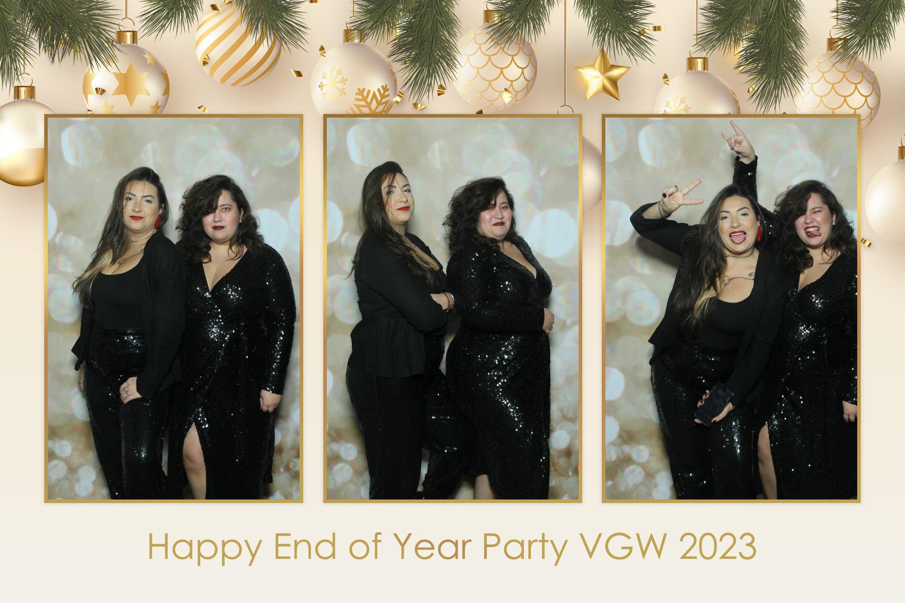 VGW End of Year Party | View more photos from the event at gallery.myselfiemirror.ca/u/romanmyselfiemirrorca/VGW-End-of-Year-Party