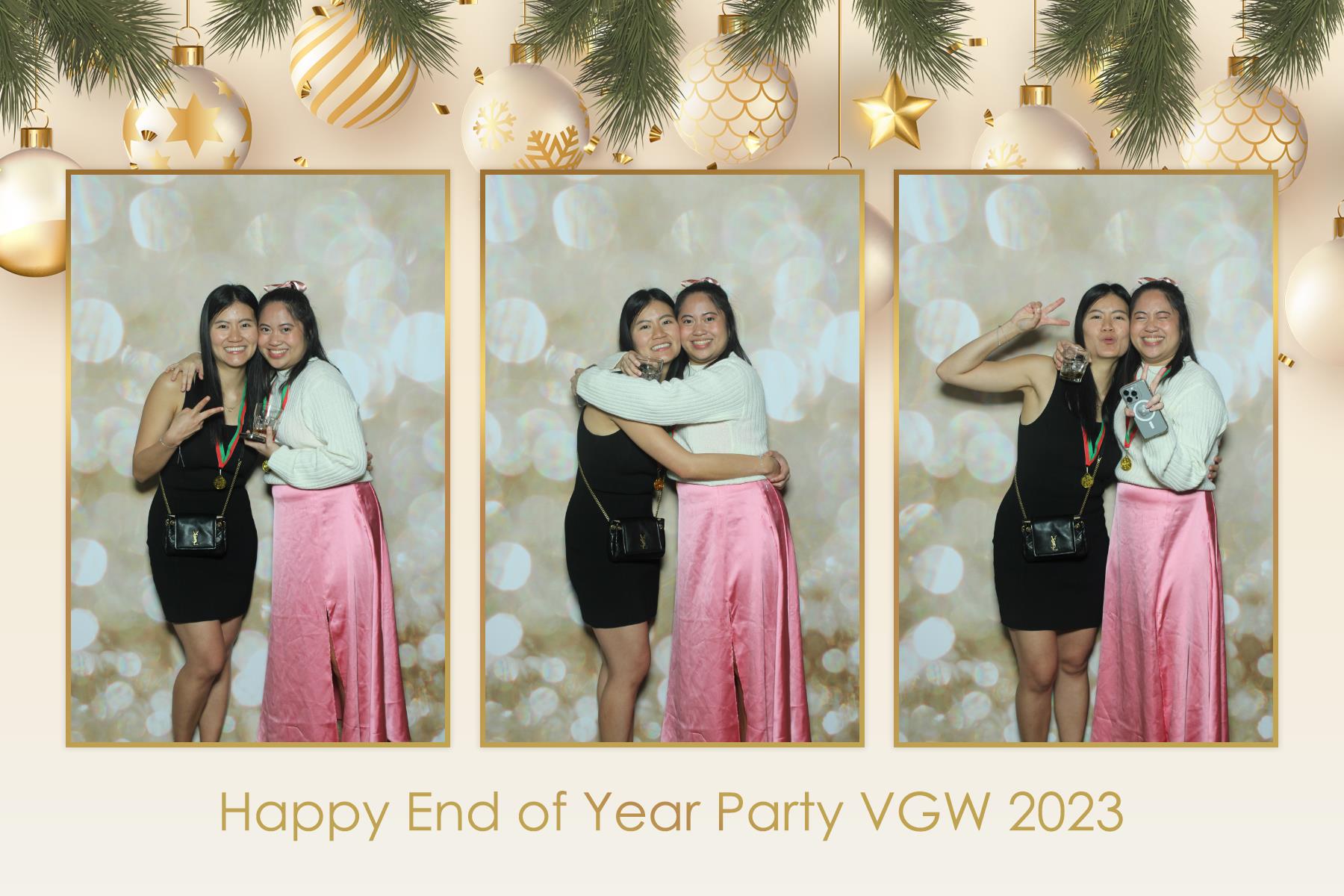 VGW End of Year Party | View more photos from the event at gallery.myselfiemirror.ca/u/romanmyselfiemirrorca/VGW-End-of-Year-Party