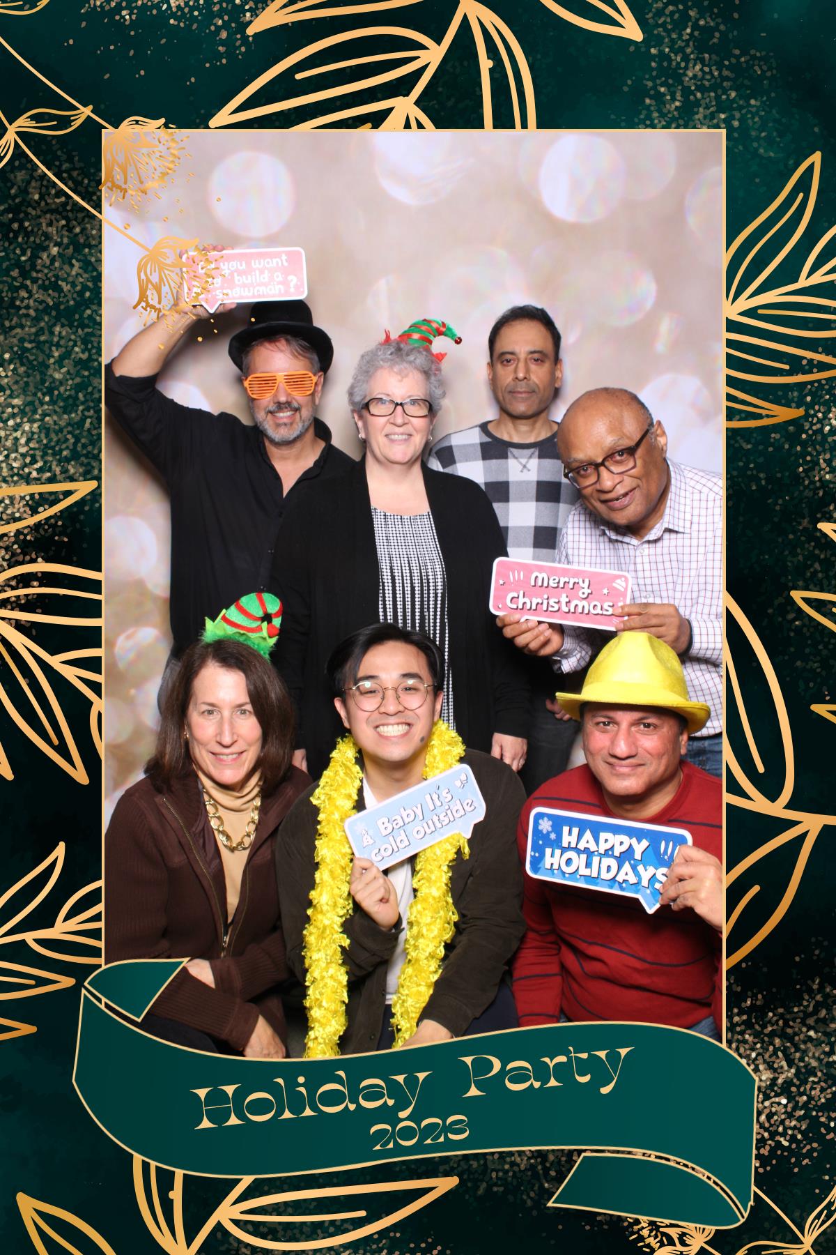 VMLY&R Holiday Party | View more photos from the event at gallery.myselfiemirror.ca/u/romanmyselfiemirrorca/VMLYR-Holiday-Party