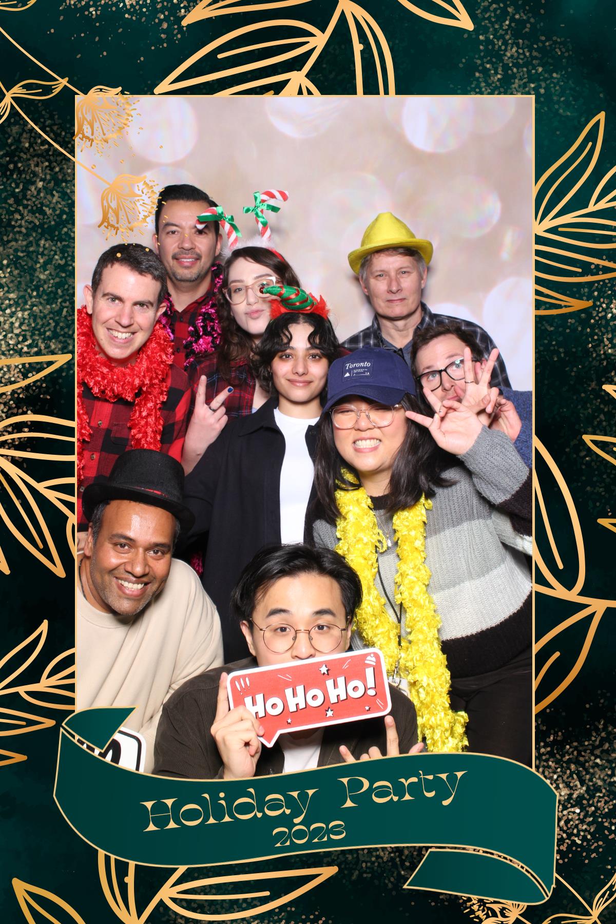 VMLY&R Holiday Party | View more photos from the event at gallery.myselfiemirror.ca/u/romanmyselfiemirrorca/VMLYR-Holiday-Party