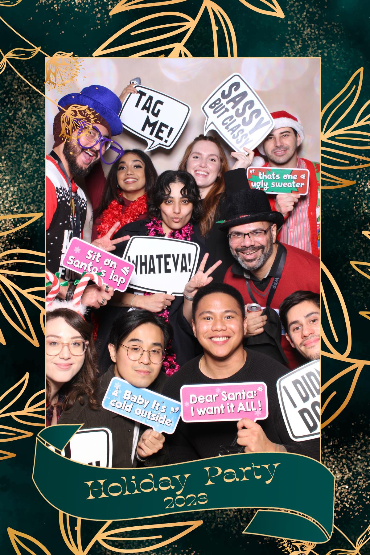 VMLY&R Holiday Party | View more photos from the event at gallery.myselfiemirror.ca/u/romanmyselfiemirrorca/VMLYR-Holiday-Party