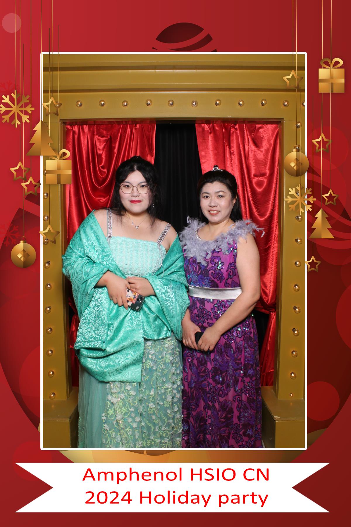 Amphenol HSIO CN Holiday Party | View more photos from the event at gallery.myselfiemirror.ca/u/romanmyselfiemirrorca/Amphenol-HSIO-CN-Holiday-Party