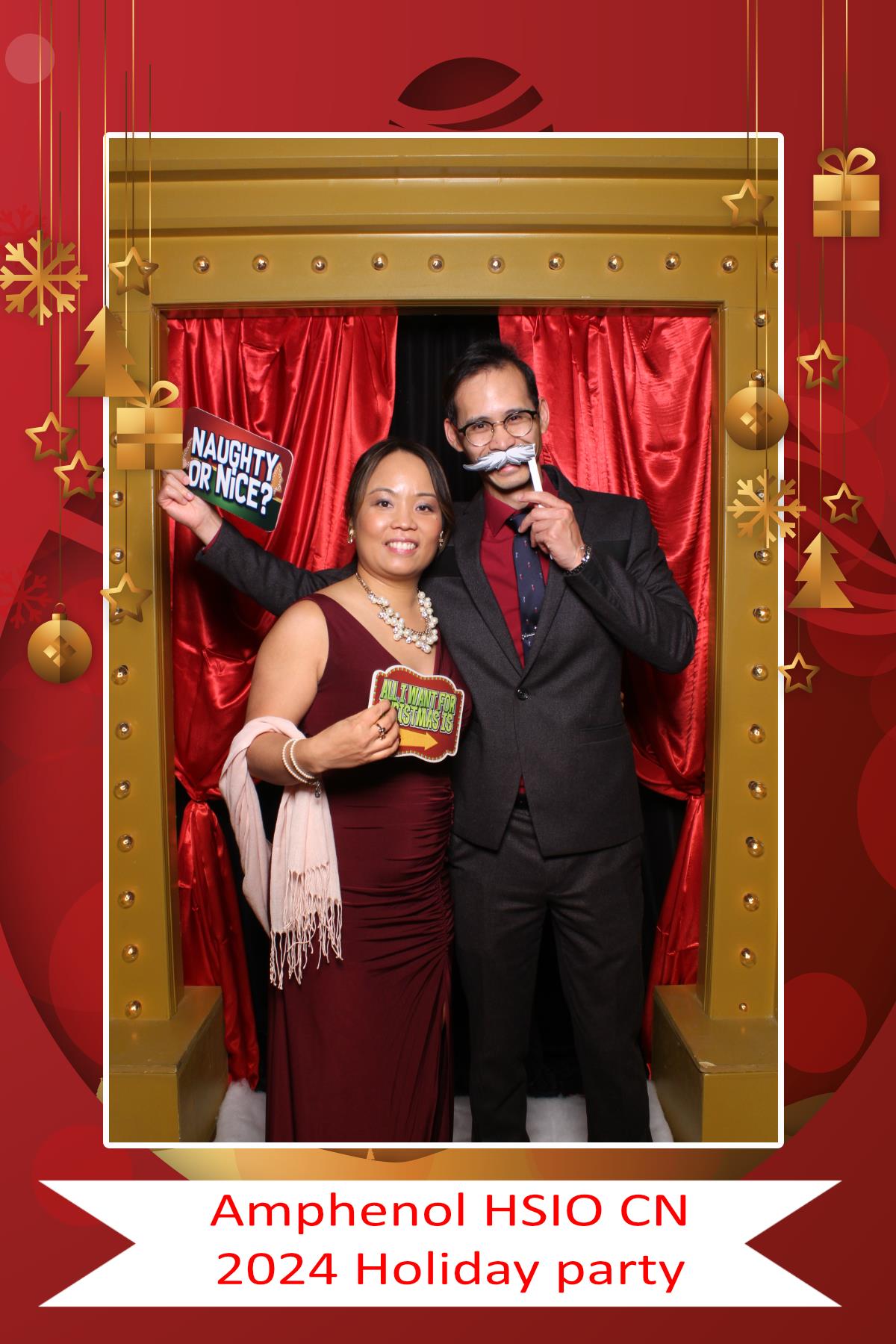 Amphenol HSIO CN Holiday Party | View more photos from the event at gallery.myselfiemirror.ca/u/romanmyselfiemirrorca/Amphenol-HSIO-CN-Holiday-Party