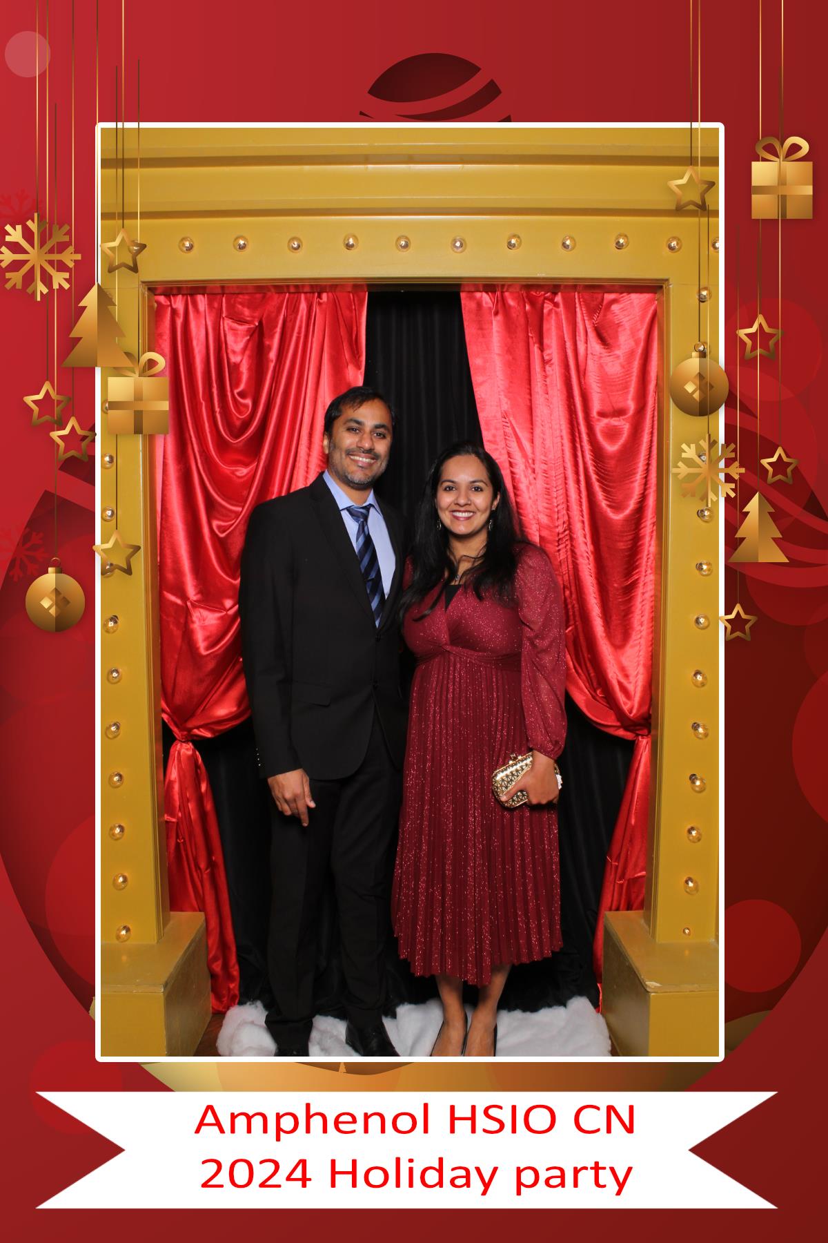 Amphenol HSIO CN Holiday Party | View more photos from the event at gallery.myselfiemirror.ca/u/romanmyselfiemirrorca/Amphenol-HSIO-CN-Holiday-Party