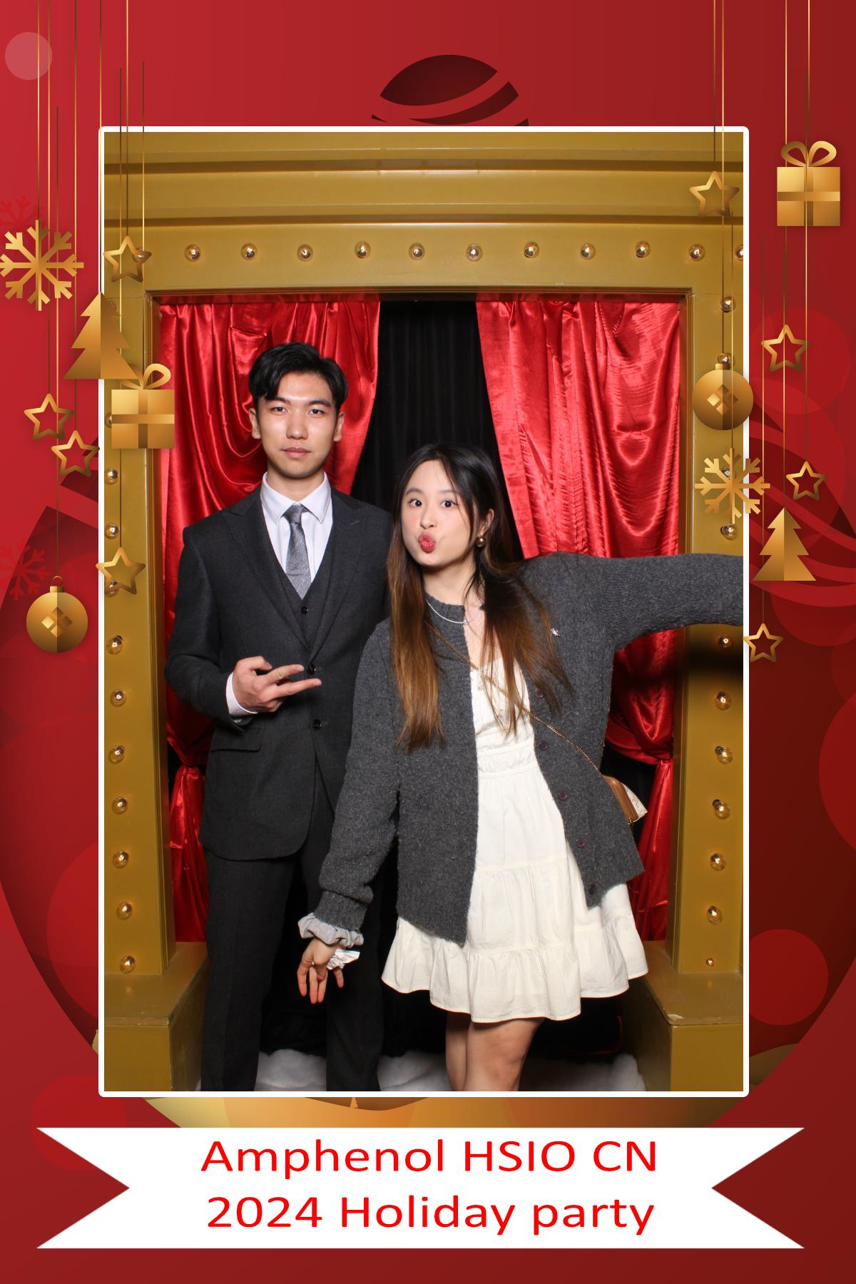 Amphenol HSIO CN Holiday Party | View more photos from the event at gallery.myselfiemirror.ca/u/romanmyselfiemirrorca/Amphenol-HSIO-CN-Holiday-Party