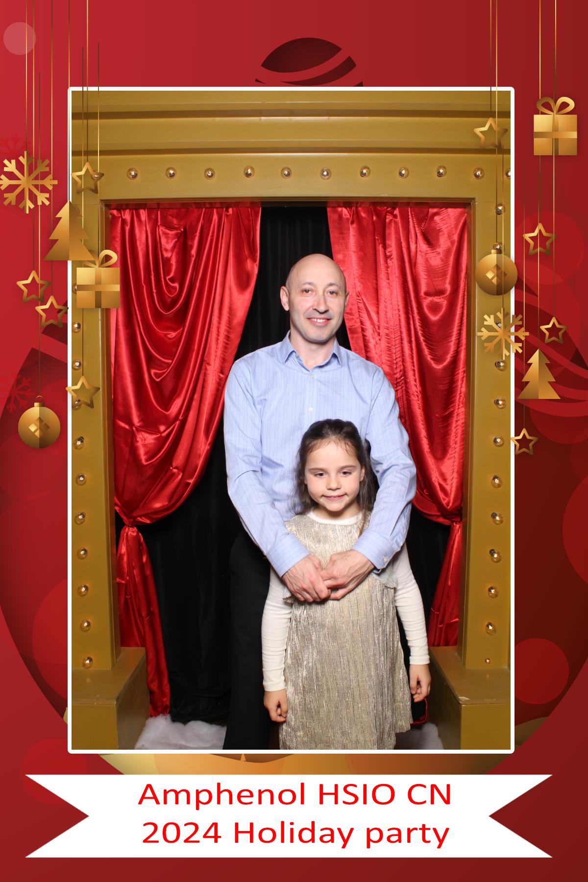 Amphenol HSIO CN Holiday Party | View more photos from the event at gallery.myselfiemirror.ca/u/romanmyselfiemirrorca/Amphenol-HSIO-CN-Holiday-Party