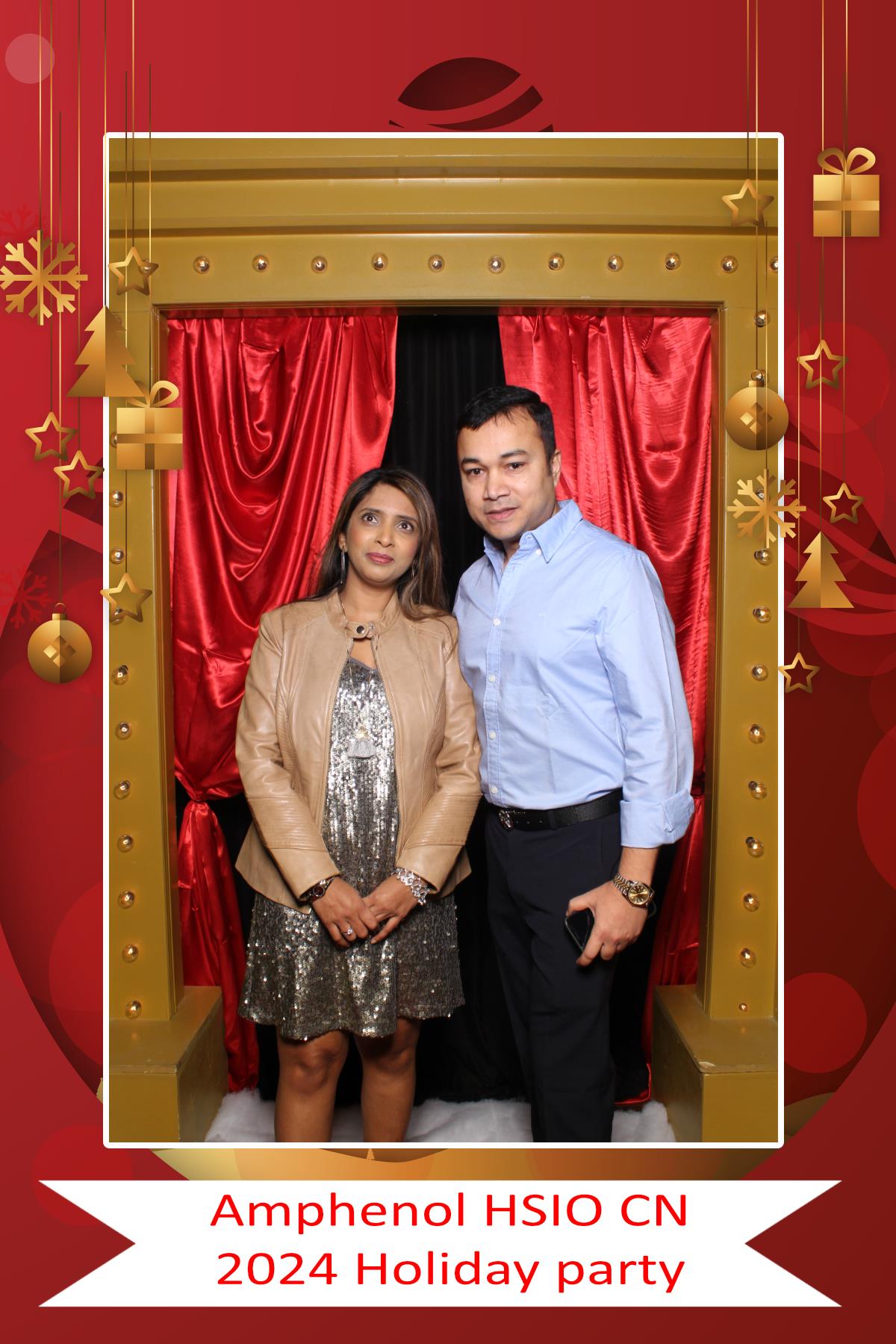 Amphenol HSIO CN Holiday Party | View more photos from the event at gallery.myselfiemirror.ca/u/romanmyselfiemirrorca/Amphenol-HSIO-CN-Holiday-Party