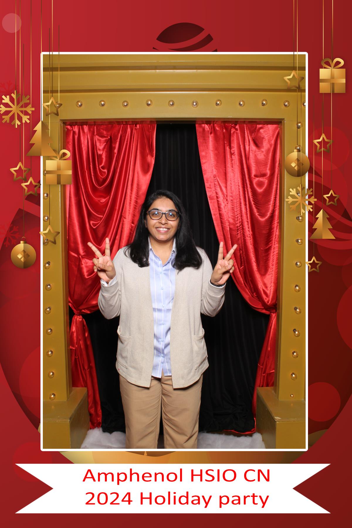 Amphenol HSIO CN Holiday Party | View more photos from the event at gallery.myselfiemirror.ca/u/romanmyselfiemirrorca/Amphenol-HSIO-CN-Holiday-Party