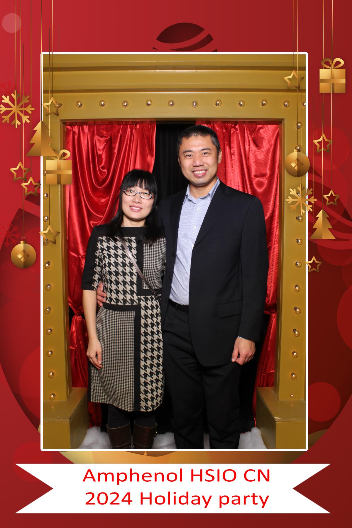 Amphenol HSIO CN Holiday Party | View more photos from the event at gallery.myselfiemirror.ca/u/romanmyselfiemirrorca/Amphenol-HSIO-CN-Holiday-Party