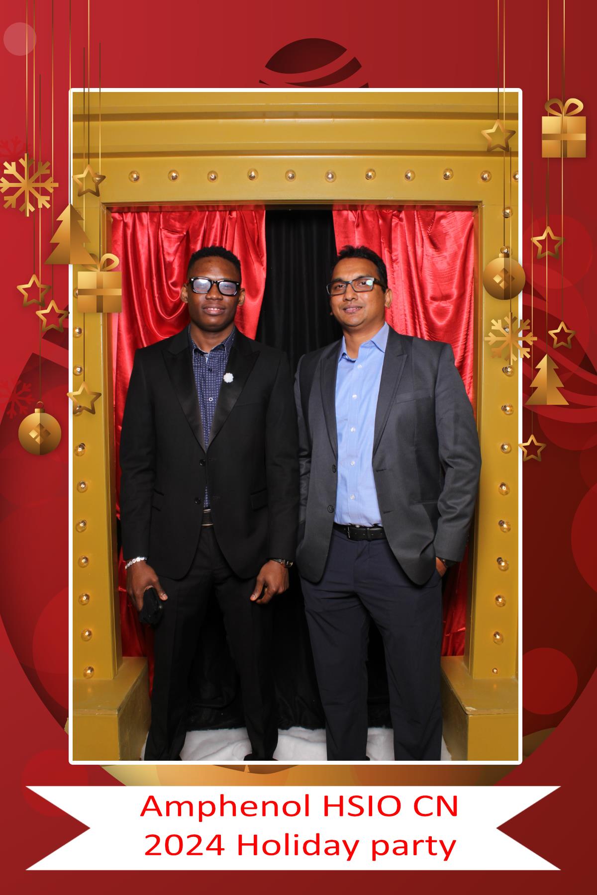 Amphenol HSIO CN Holiday Party | View more photos from the event at gallery.myselfiemirror.ca/u/romanmyselfiemirrorca/Amphenol-HSIO-CN-Holiday-Party