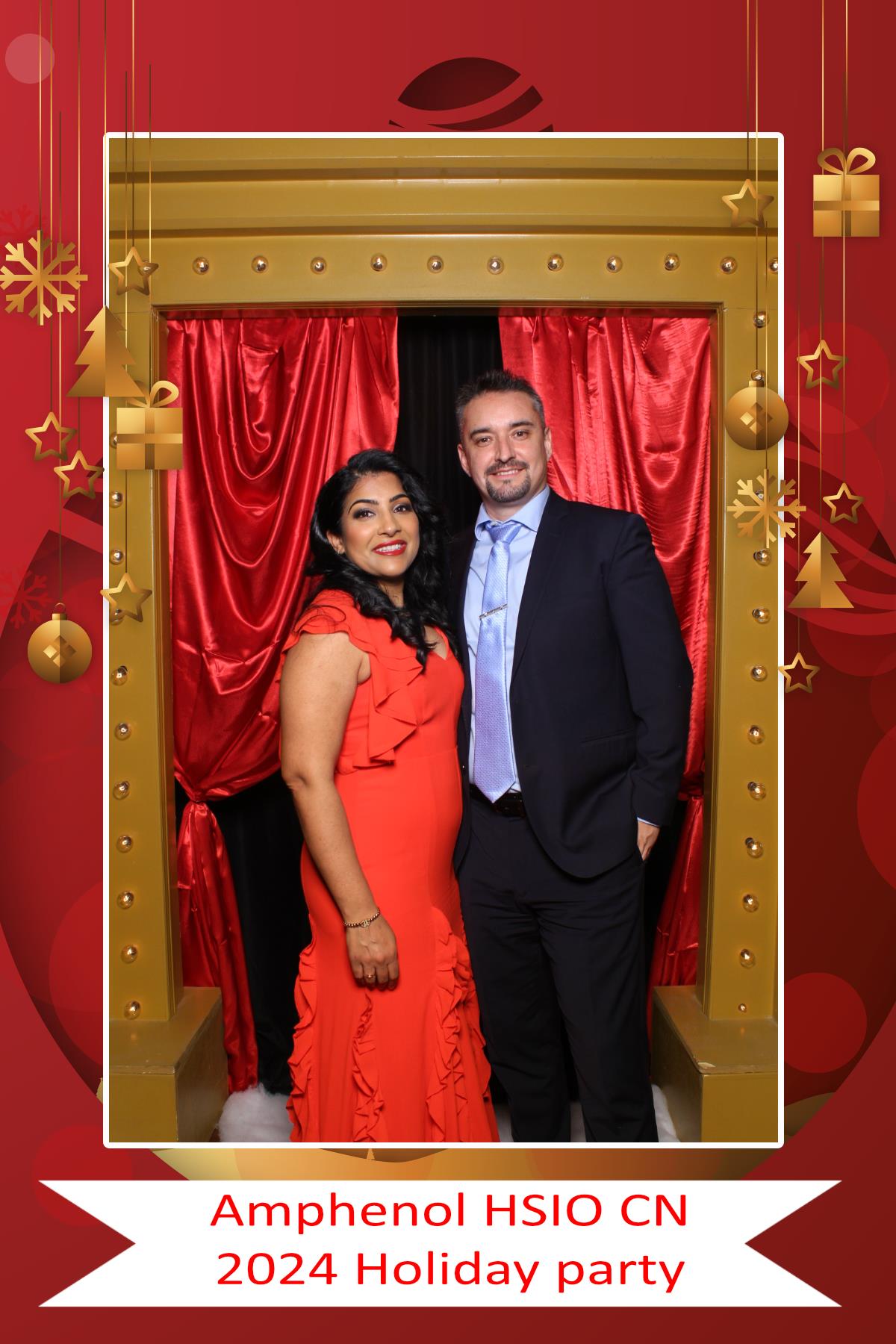 Amphenol HSIO CN Holiday Party | View more photos from the event at gallery.myselfiemirror.ca/u/romanmyselfiemirrorca/Amphenol-HSIO-CN-Holiday-Party
