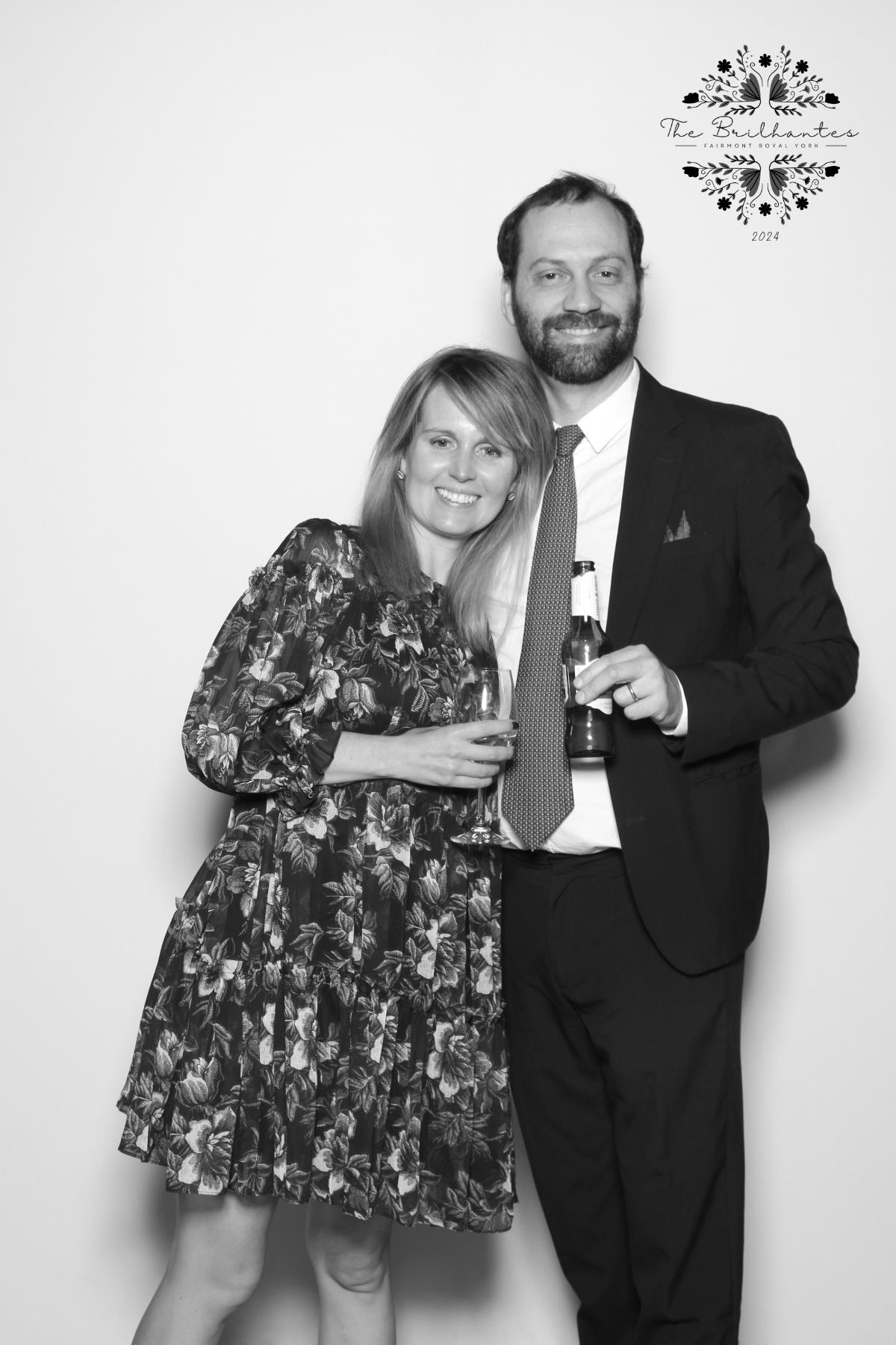 Amy & Alex | View more photos from the event at gallery.myselfiemirror.ca/u/romanmyselfiemirrorca/Amy-Alex